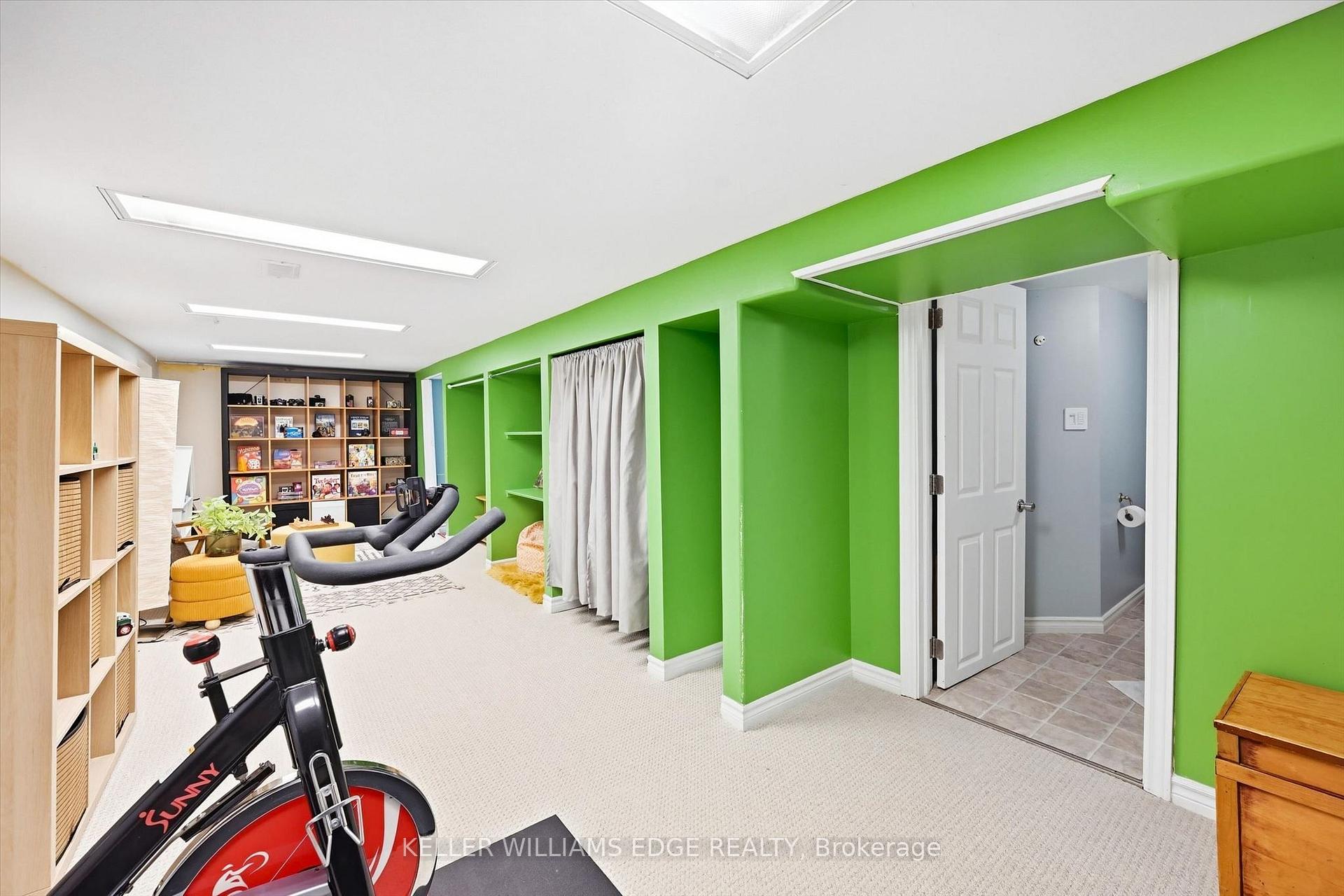 Photo 35 of 164 Balmoral Avenue S, Hamilton, Delta — HOMEH