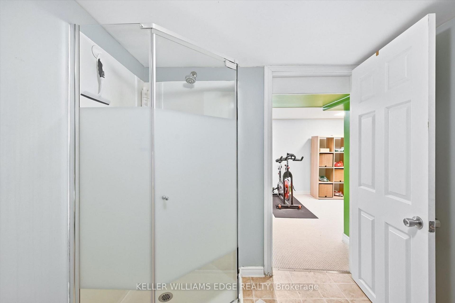 Photo 37 of 164 Balmoral Avenue S, Hamilton, Delta — HOMEH