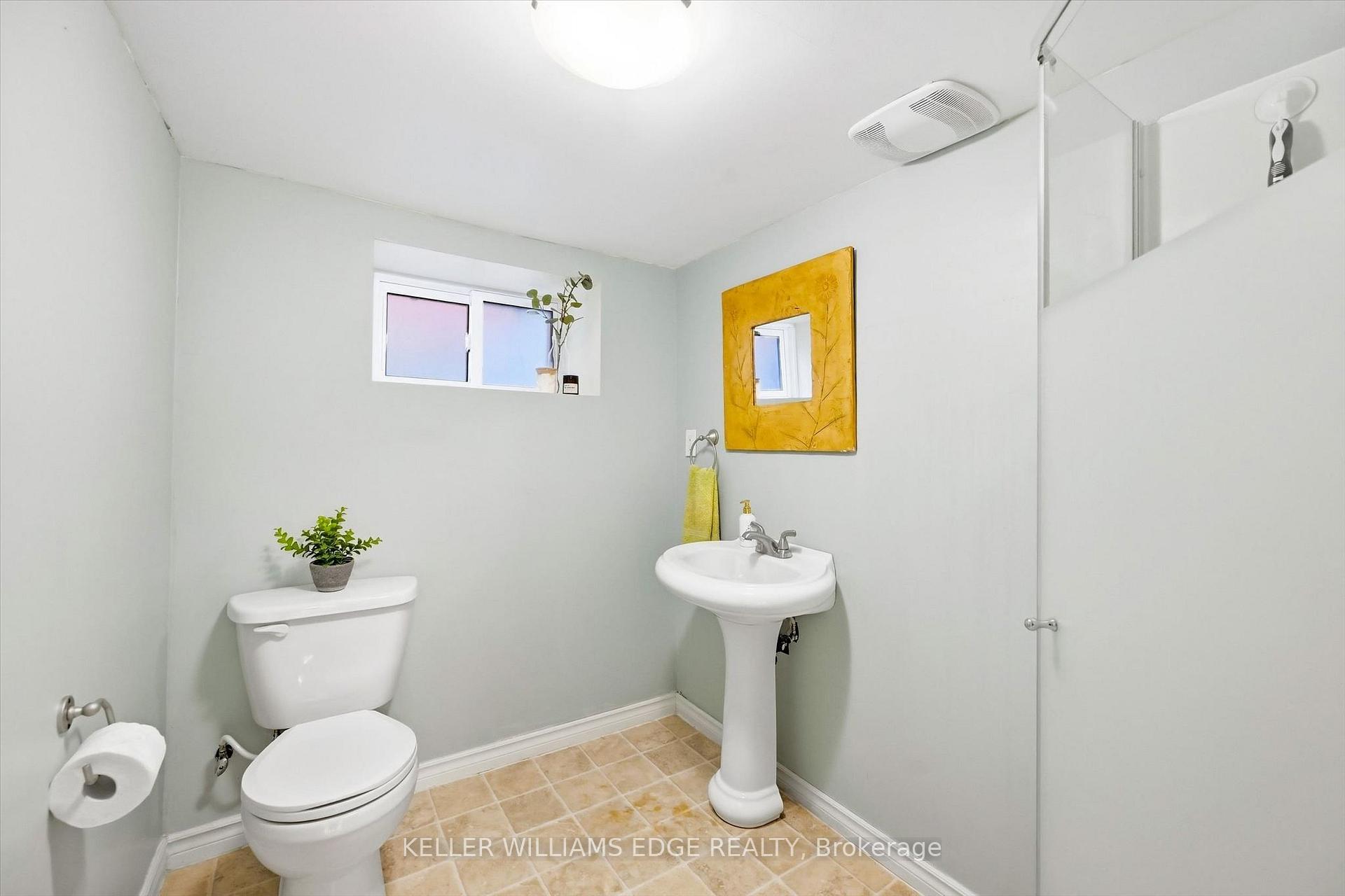 Photo 36 of 164 Balmoral Avenue S, Hamilton, Delta — HOMEH