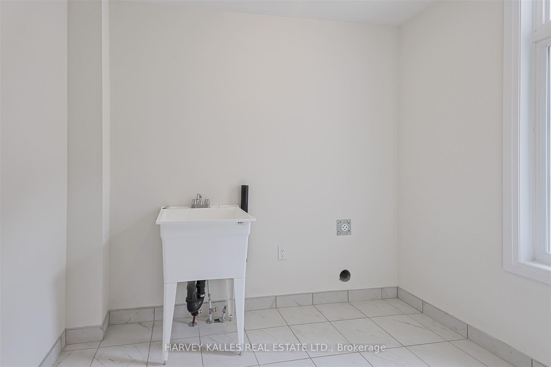 Photo 41 of 75 De La Roche Drive, Vaughan, Vellore Village — HOMEH