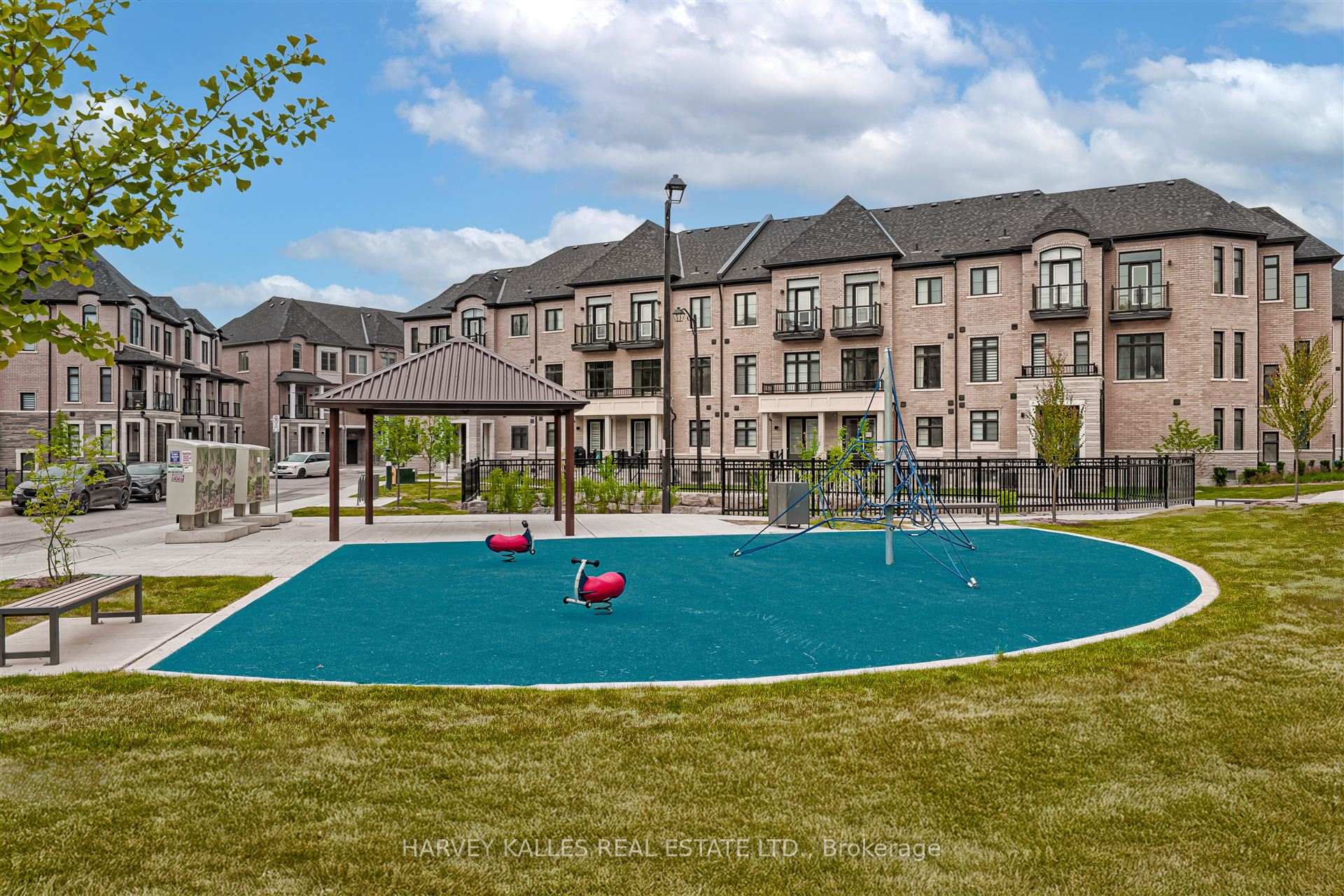 Photo 45 of 75 De La Roche Drive, Vaughan, Vellore Village — HOMEH