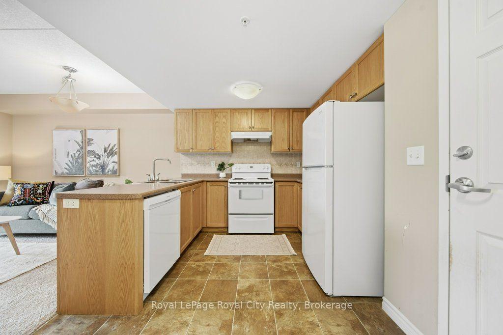 Photo 7 of Unit 101, 43 Waterford Drive, Guelph, Pineridge/Westminster Woods — HOMEH