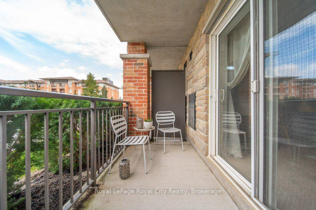 Photo 21 of Unit 101, 43 Waterford Drive, Guelph, Pineridge/Westminster Woods — HOMEH