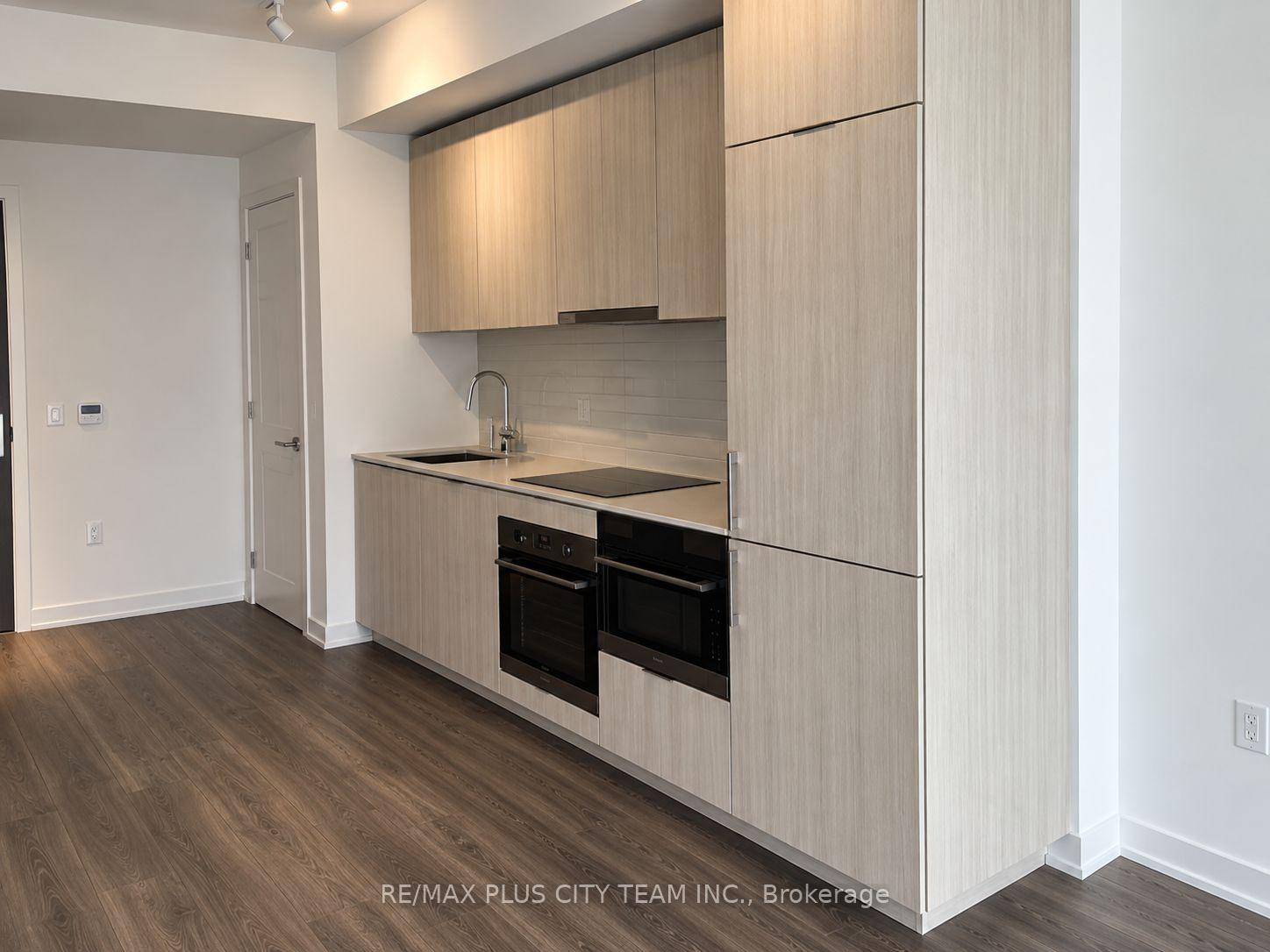 Photo 3 of Unit 619, 15 Queens Quay E, Toronto, Waterfront Communities — HOMEH