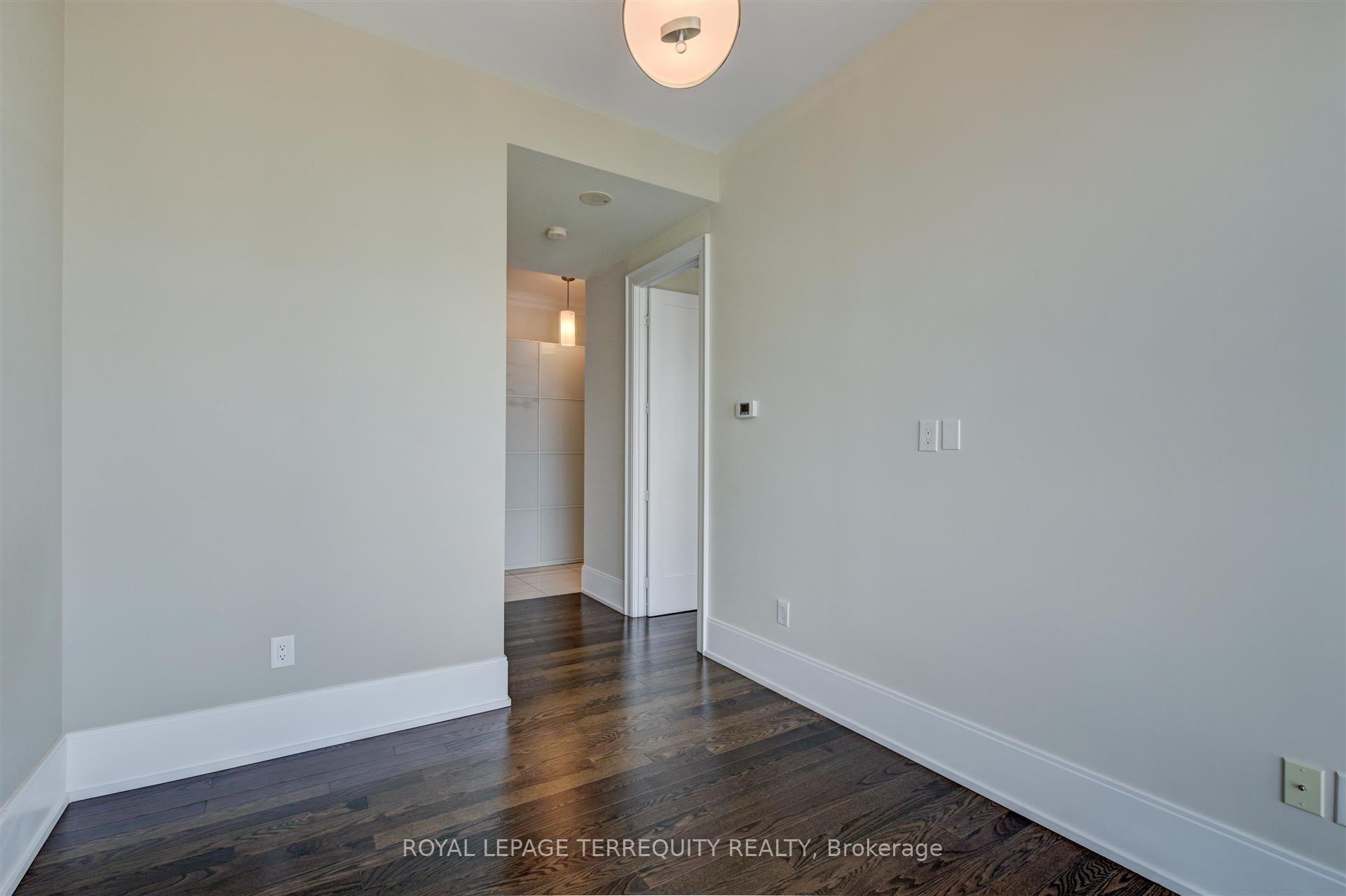 Photo 17 of Unit 2521, 70 Roehampton Avenue, Toronto, Mount Pleasant West — HOMEH