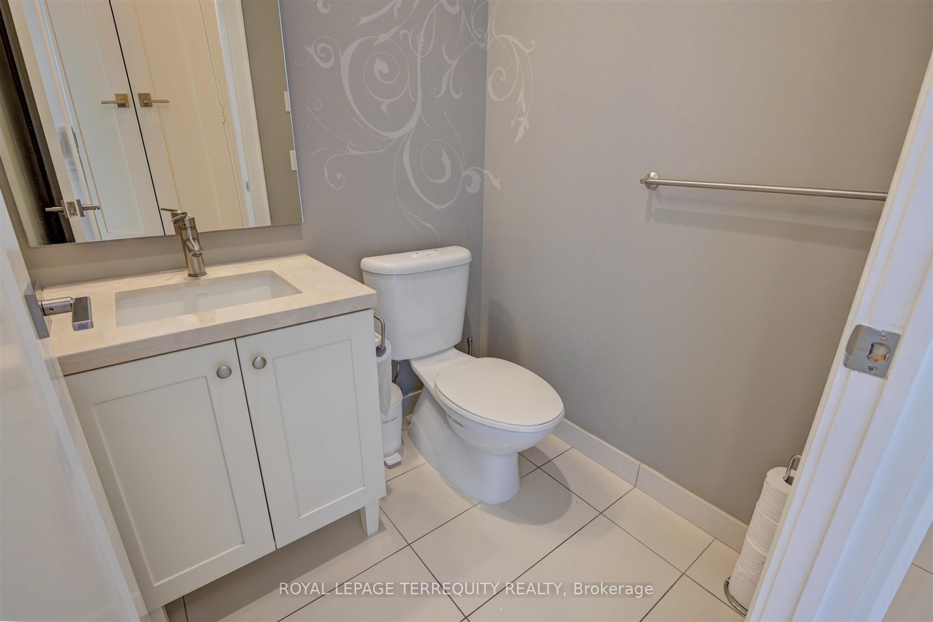 Photo 21 of Unit 2521, 70 Roehampton Avenue, Toronto, Mount Pleasant West — HOMEH