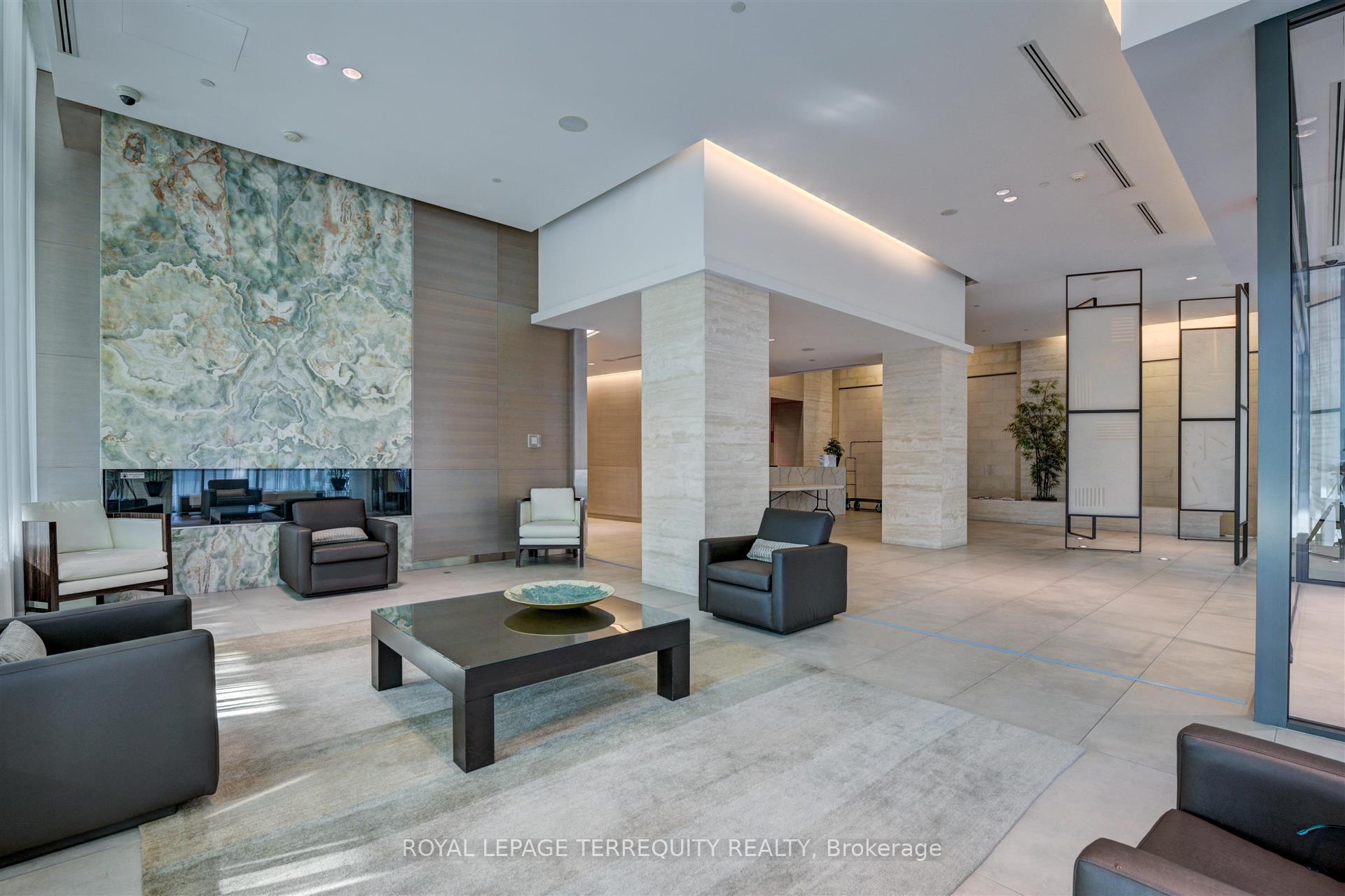 Photo 26 of Unit 2521, 70 Roehampton Avenue, Toronto, Mount Pleasant West — HOMEH