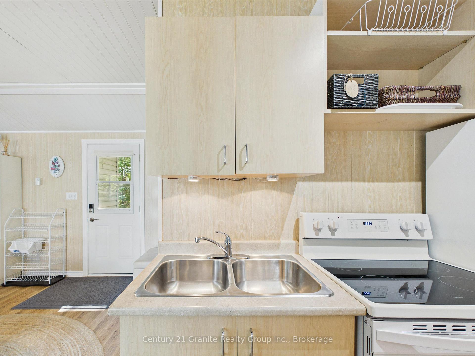 Photo 15 of 1014 Opal Lane, Highlands East, Glamorgan — HOMEH