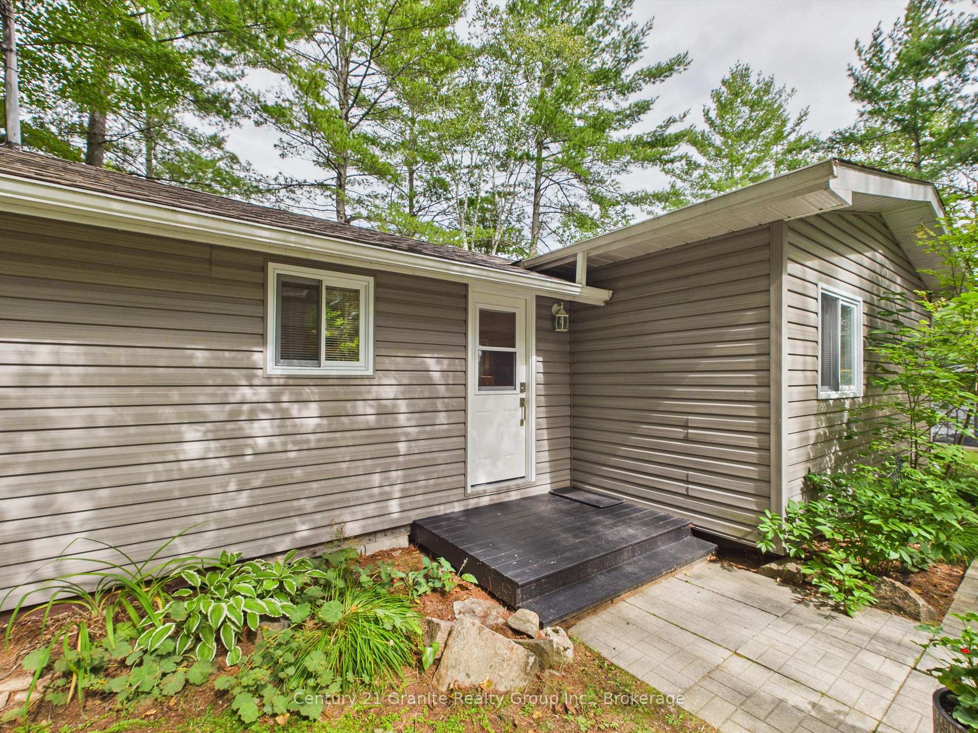 Photo 38 of 1014 Opal Lane, Highlands East, Glamorgan — HOMEH