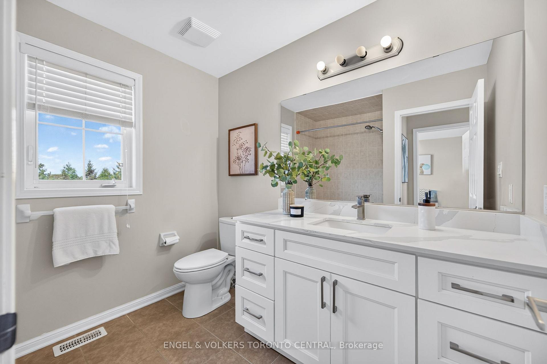 Photo 32 of 94 Baldwin Drive, Cambridge, Silver Heights — HOMEH