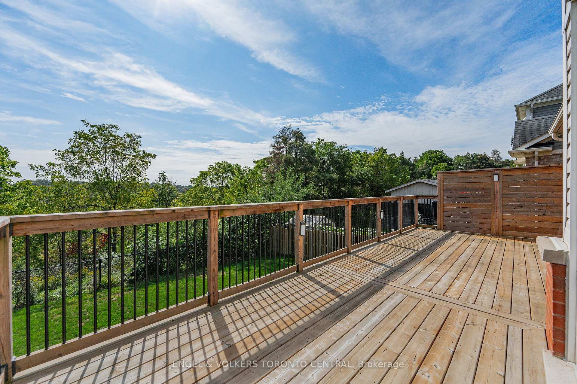 Photo 36 of 94 Baldwin Drive, Cambridge, Silver Heights — HOMEH
