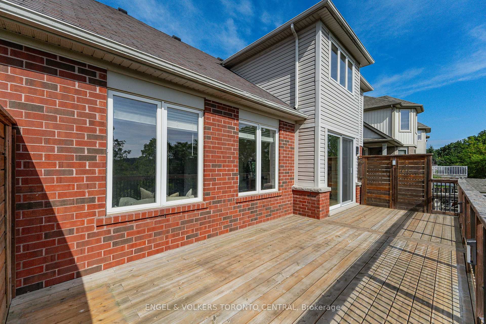 Photo 38 of 94 Baldwin Drive, Cambridge, Silver Heights — HOMEH