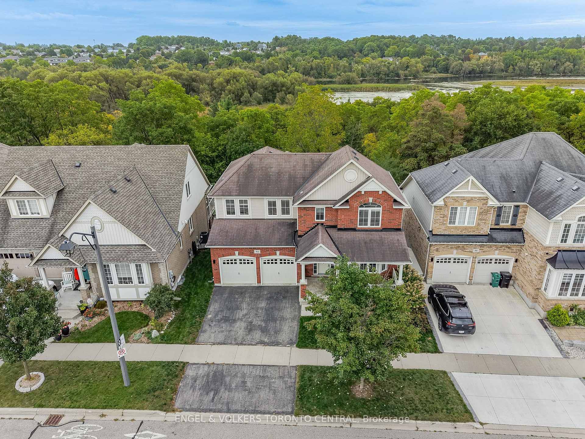 Photo 43 of 94 Baldwin Drive, Cambridge, Silver Heights — HOMEH