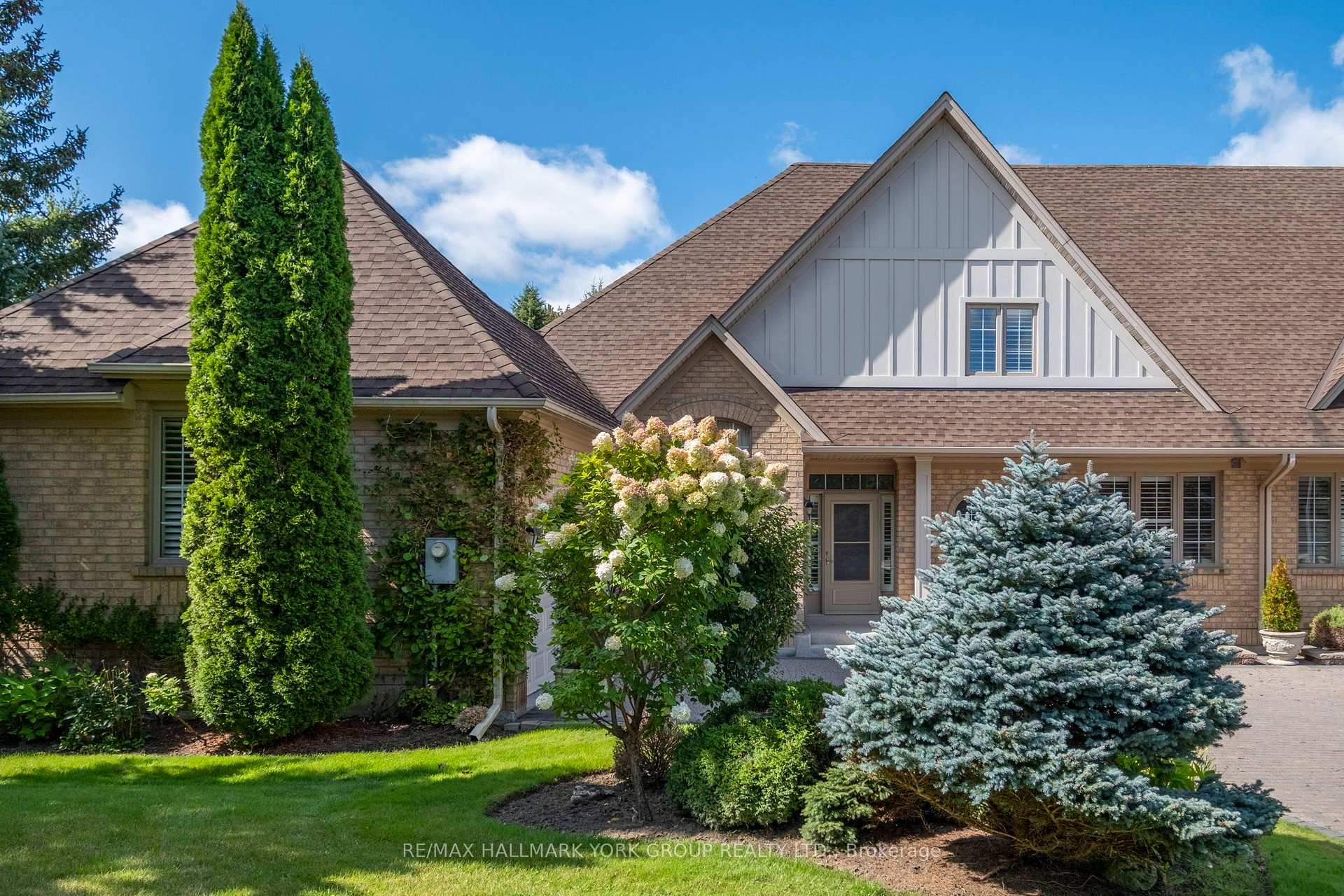 Photo of 422 Falconwood Hollow