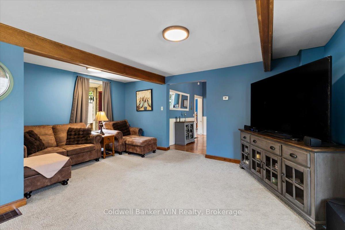 Photo 10 of 95 John Street S, Minto — HOMEH