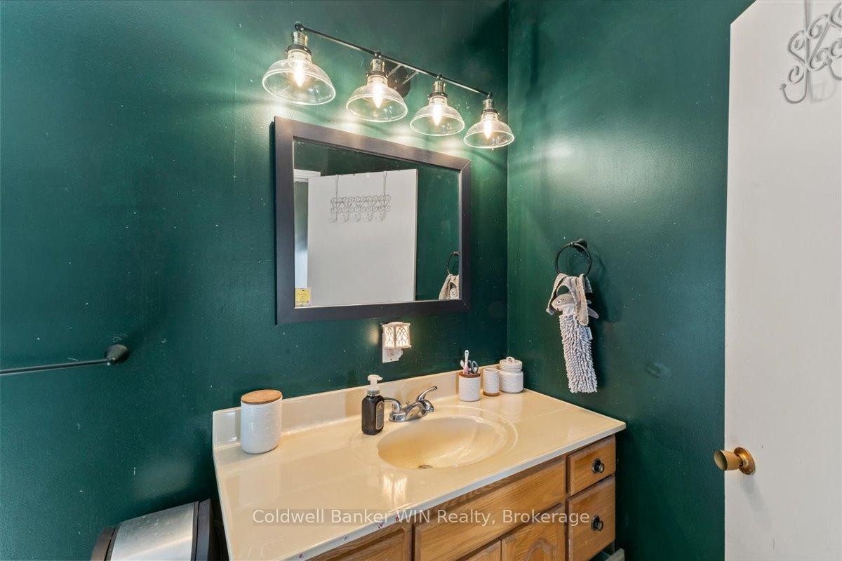 Photo 23 of 95 John Street S, Minto — HOMEH