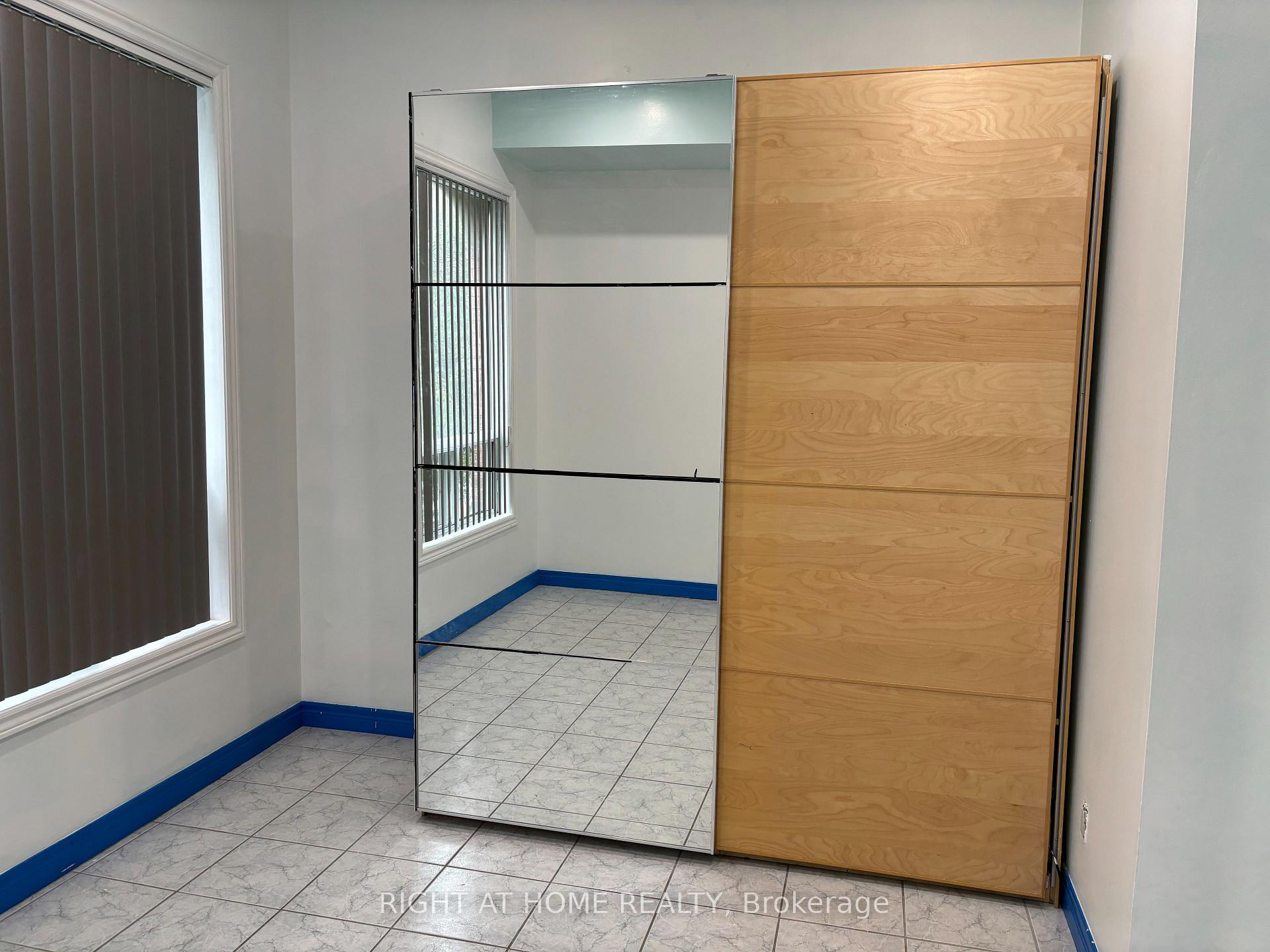 Photo 5 of Unit Unit 1, 389 Spadina Avenue, Toronto, Kensington-Chinatown — HOMEH