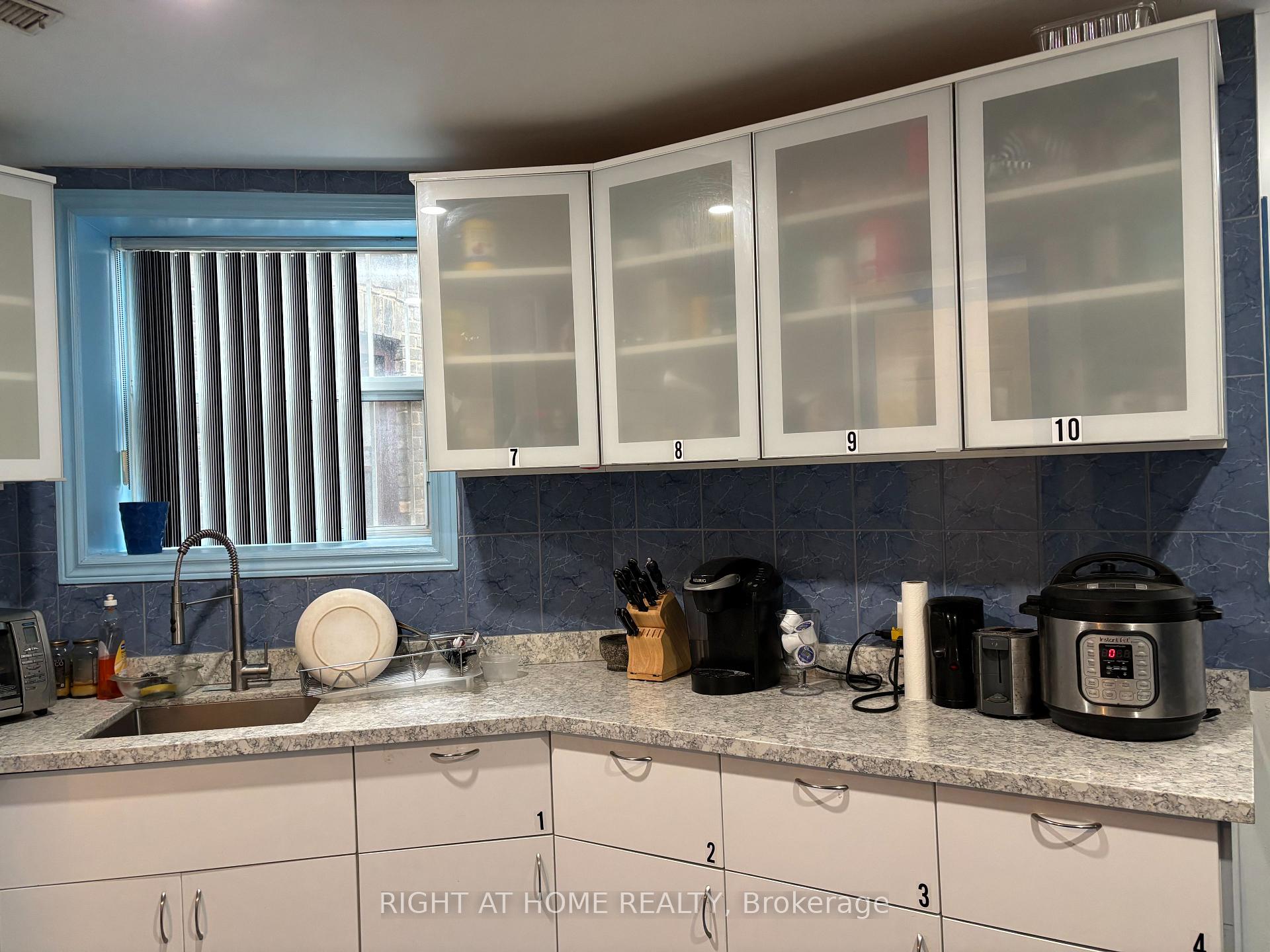 Photo 9 of Unit Unit 1, 389 Spadina Avenue, Toronto, Kensington-Chinatown — HOMEH