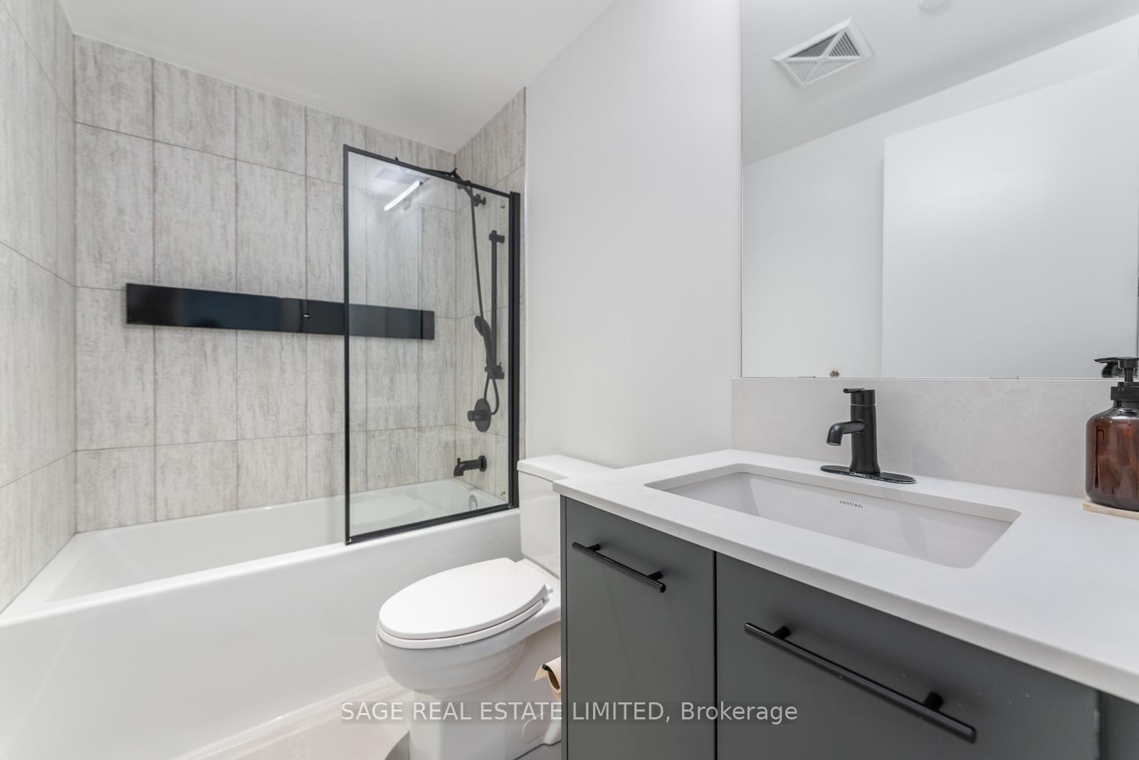 Photo 8 of Unit 206, 1888 Queen Street E, Toronto, The Beaches — HOMEH
