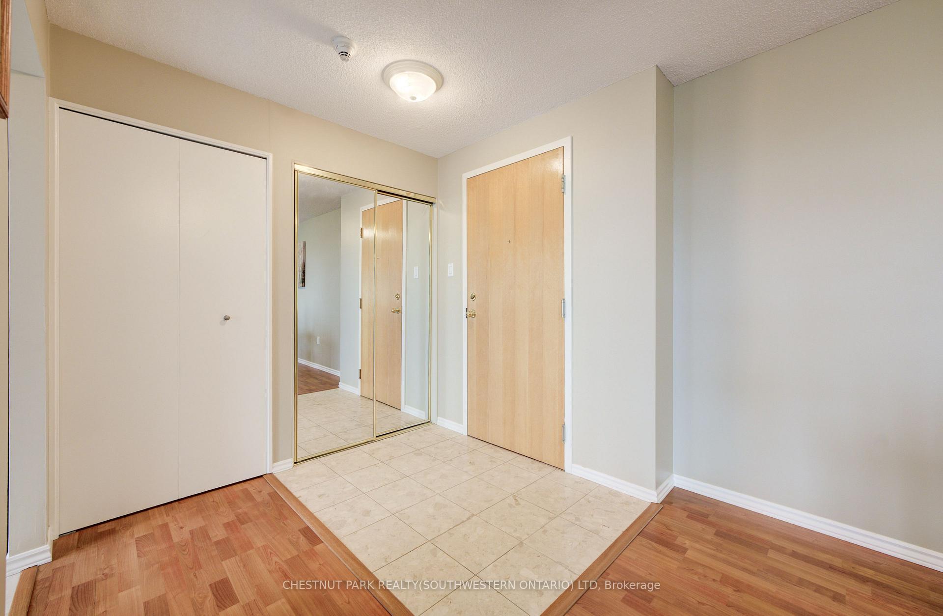 Photo 4 of Unit PH14, 30 Blue Springs Drive, Waterloo, Colonial Acres — HOMEH