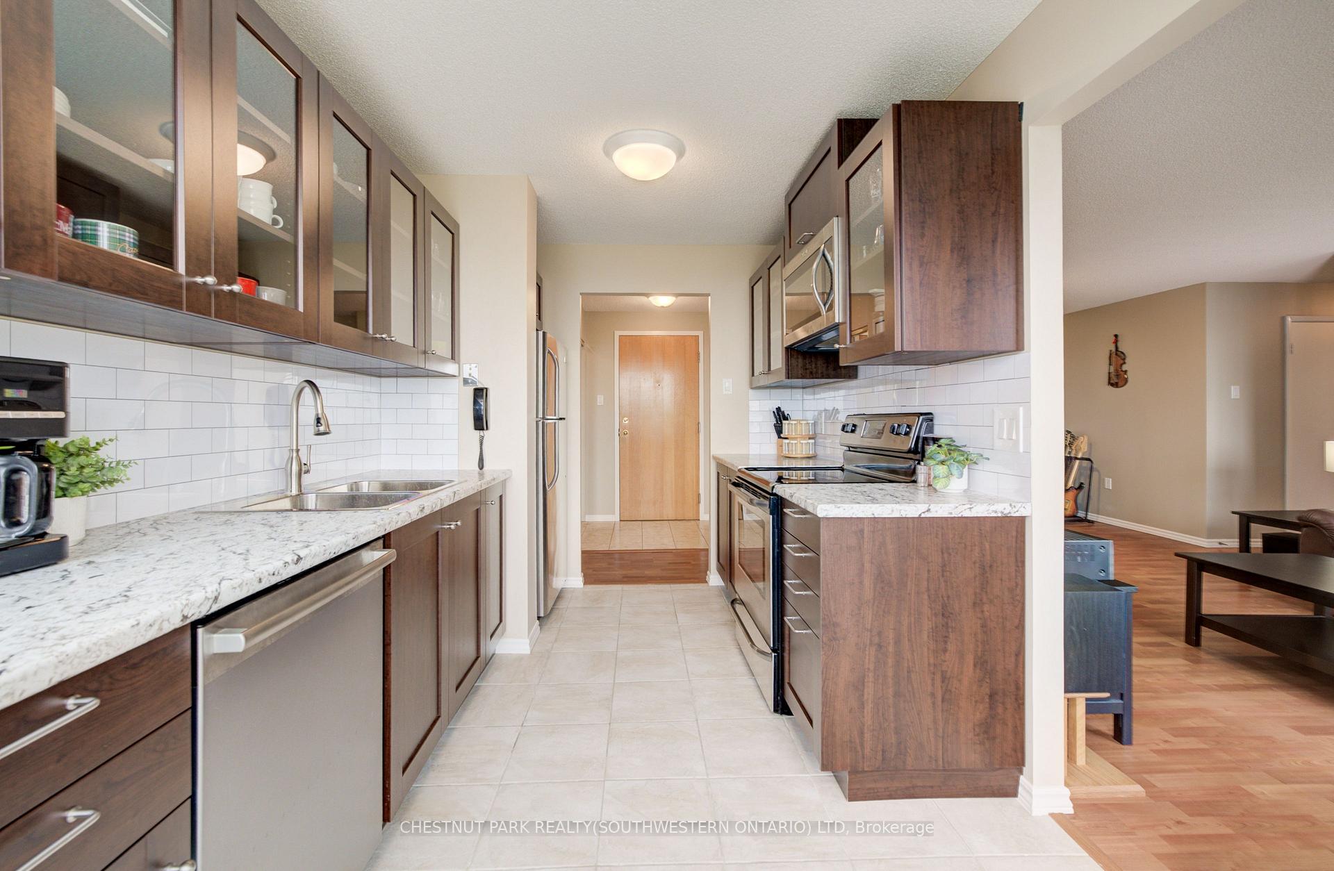 Photo 15 of Unit PH14, 30 Blue Springs Drive, Waterloo, Colonial Acres — HOMEH