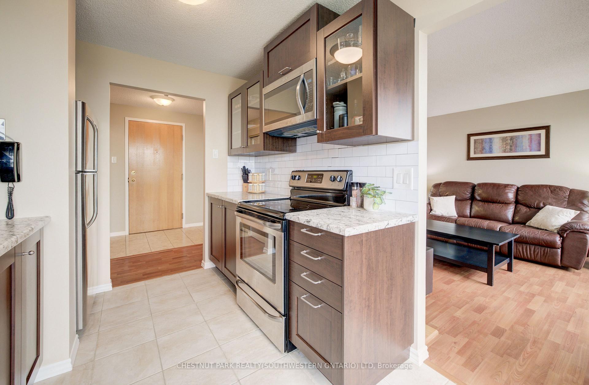 Photo 18 of Unit PH14, 30 Blue Springs Drive, Waterloo, Colonial Acres — HOMEH