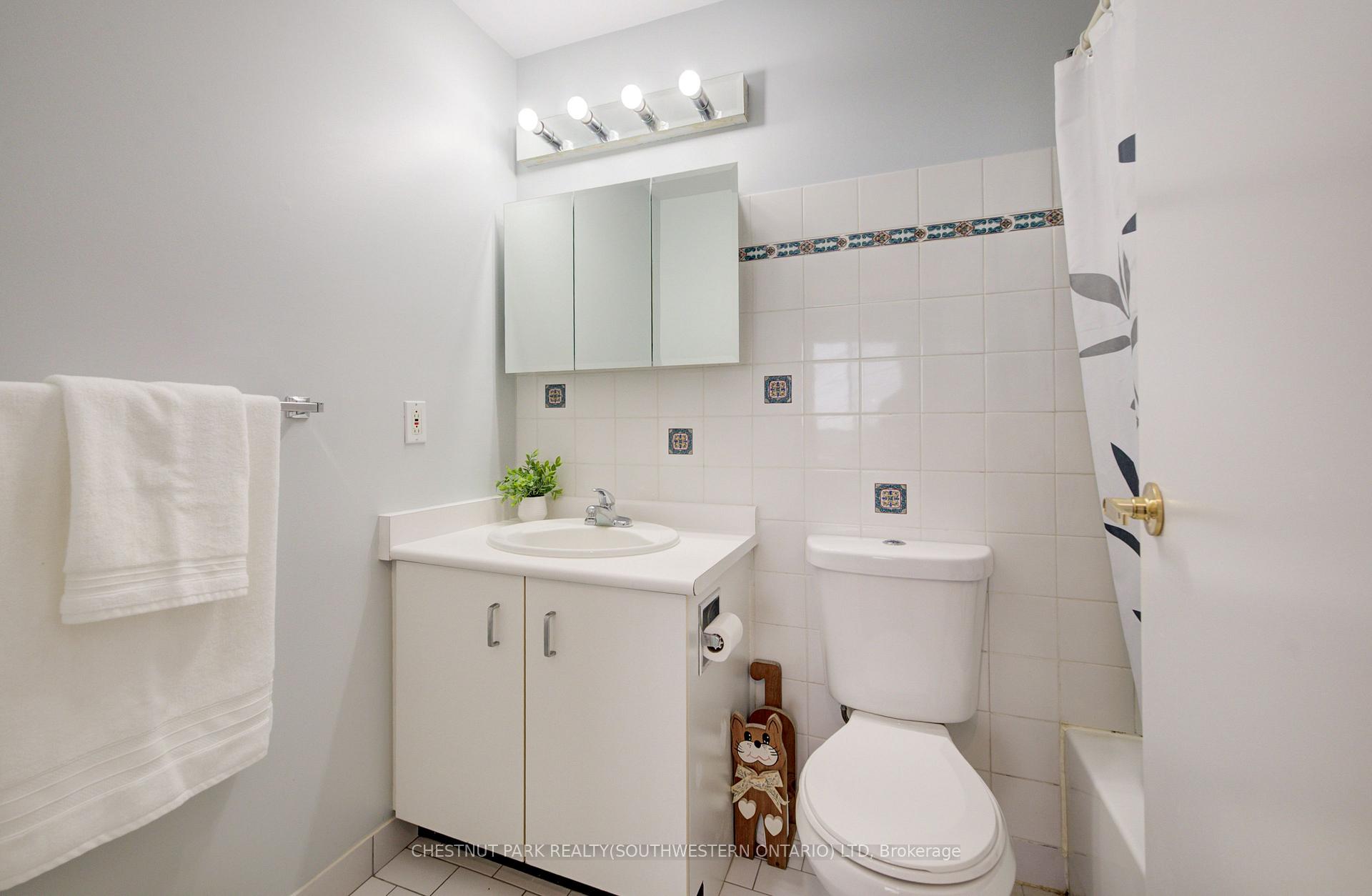 Photo 26 of Unit PH14, 30 Blue Springs Drive, Waterloo, Colonial Acres — HOMEH