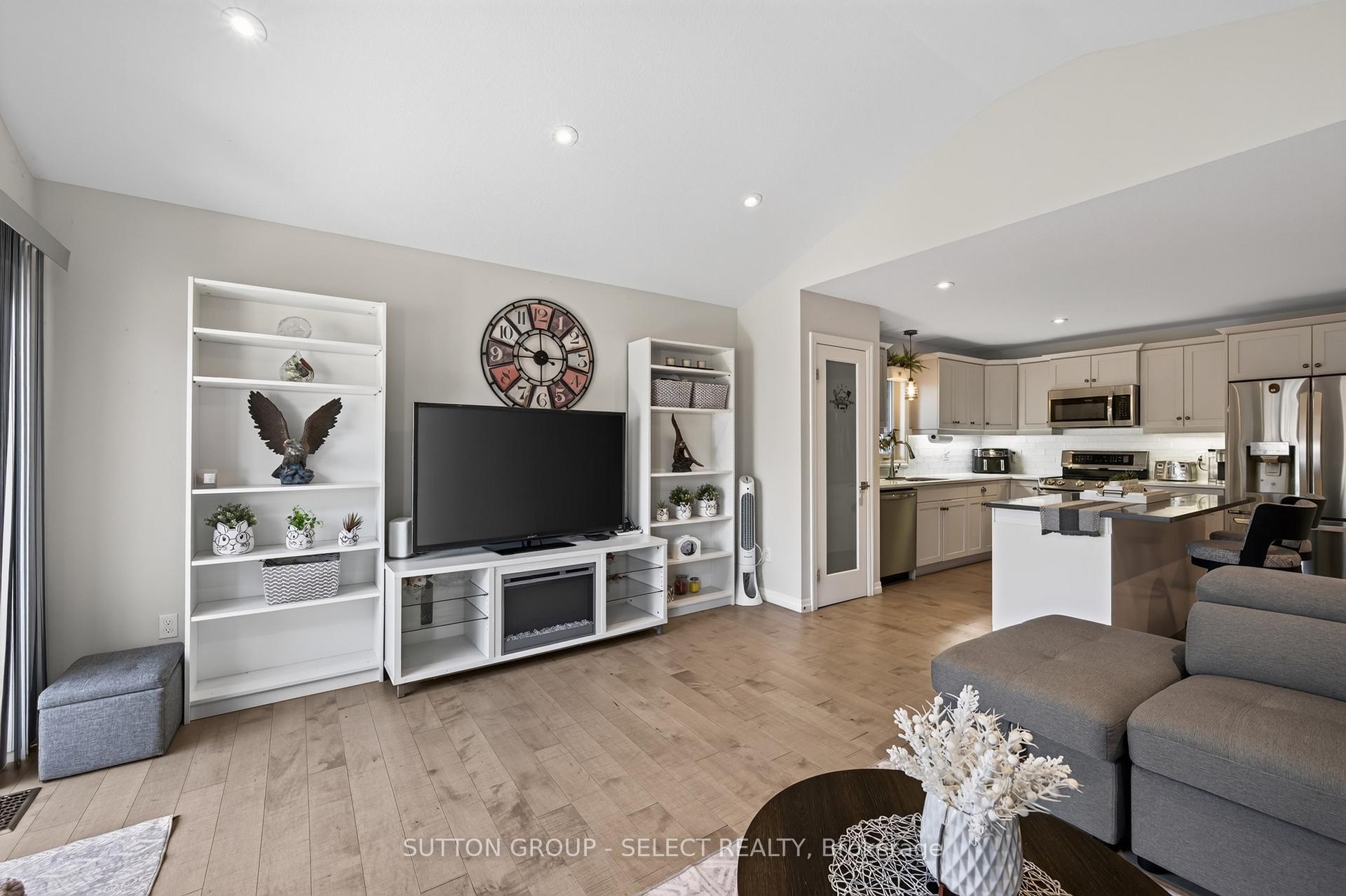 Photo 6 of 17 Cortland Terrace, St. Thomas — HOMEH