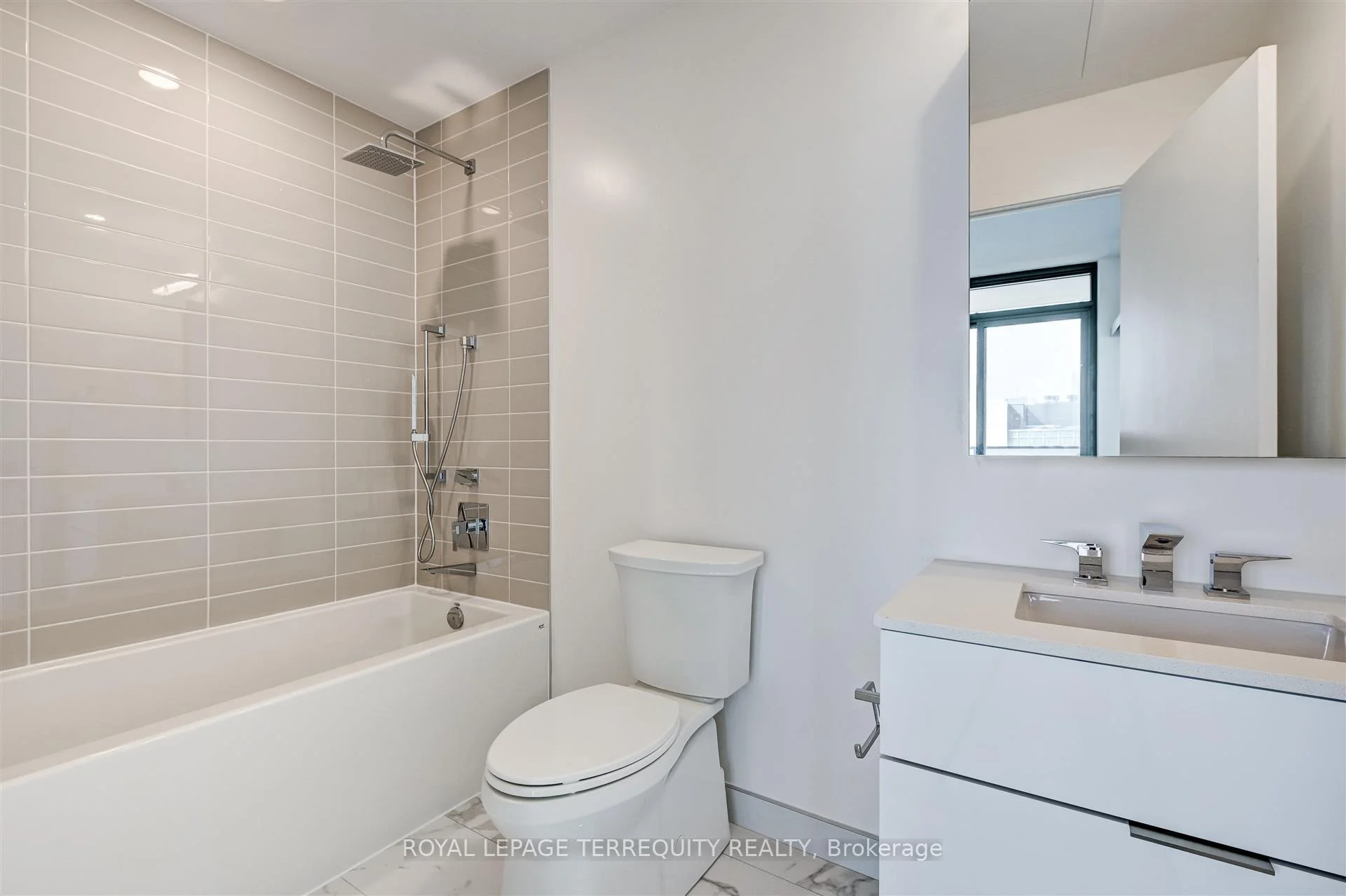 Photo 61 of Unit 2911, 25 Richmond Street E, Toronto, Church-Yonge Corridor — HOMEH