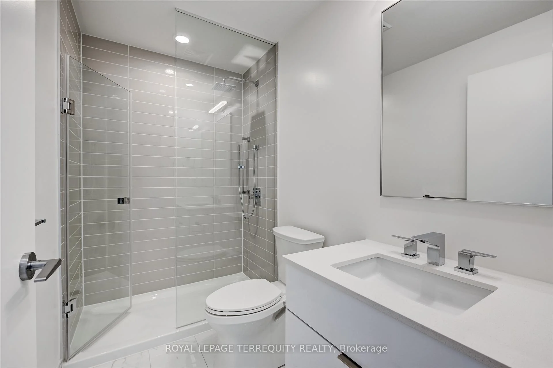 Photo 78 of Unit 2911, 25 Richmond Street E, Toronto, Church-Yonge Corridor — HOMEH