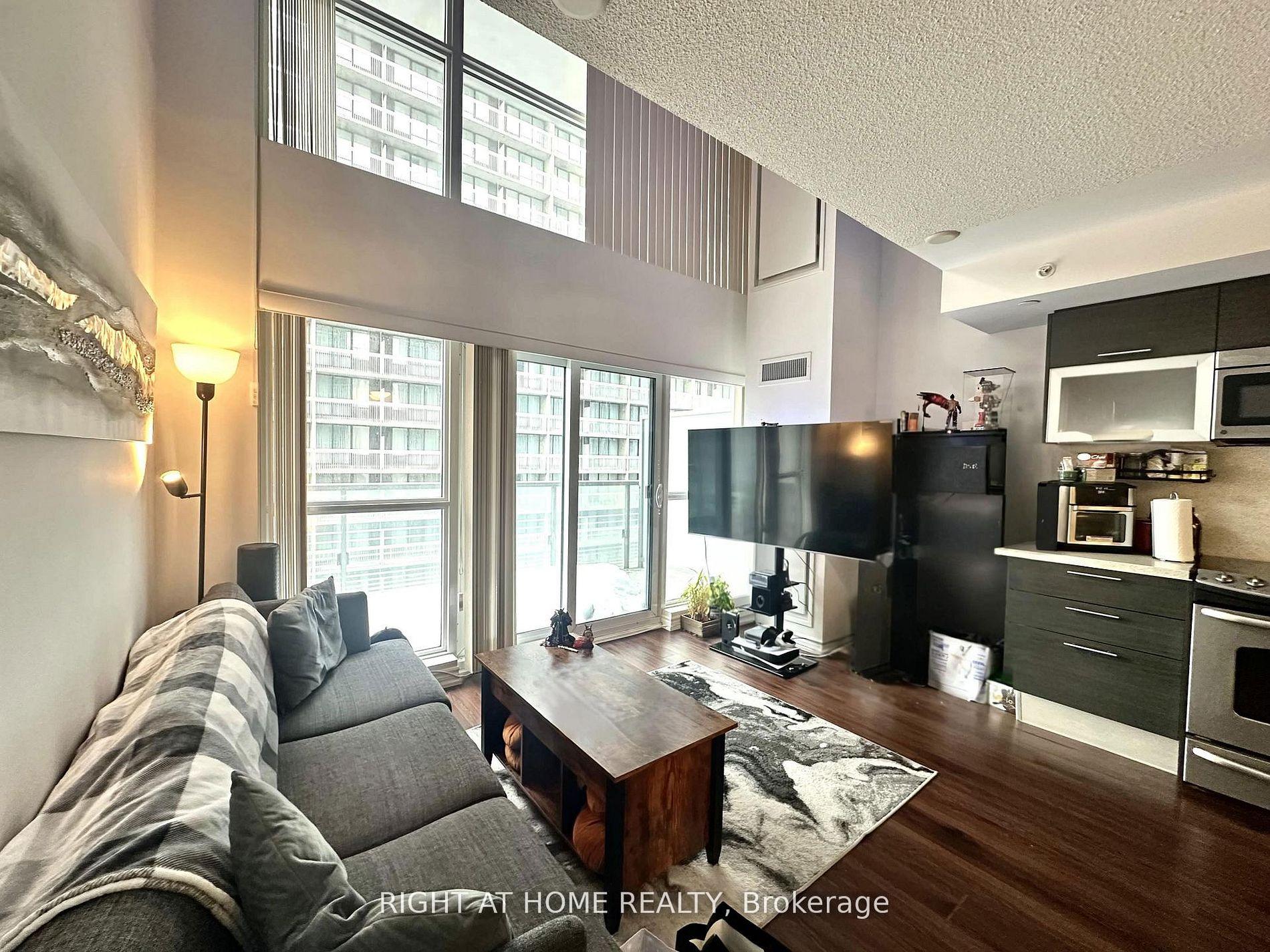 Photo 2 of Unit 714, 386 Yonge Street, Toronto, Bay Street Corridor — HOMEH