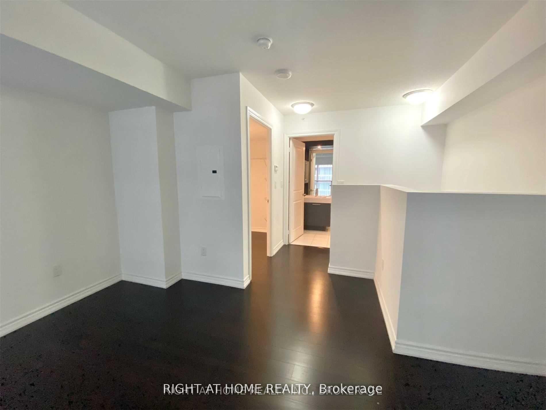 Photo 5 of Unit 714, 386 Yonge Street, Toronto, Bay Street Corridor — HOMEH