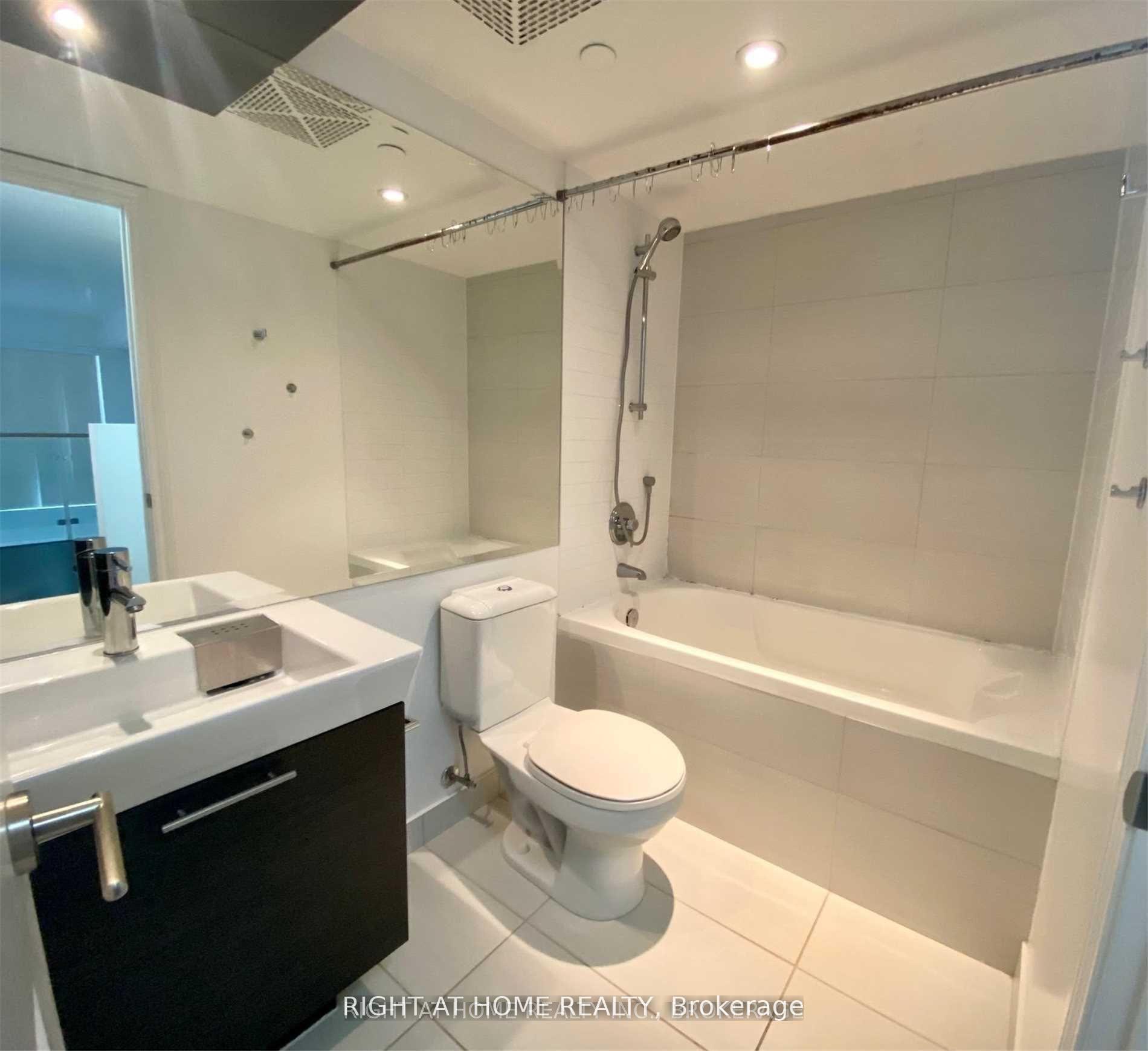 Photo 8 of Unit 714, 386 Yonge Street, Toronto, Bay Street Corridor — HOMEH