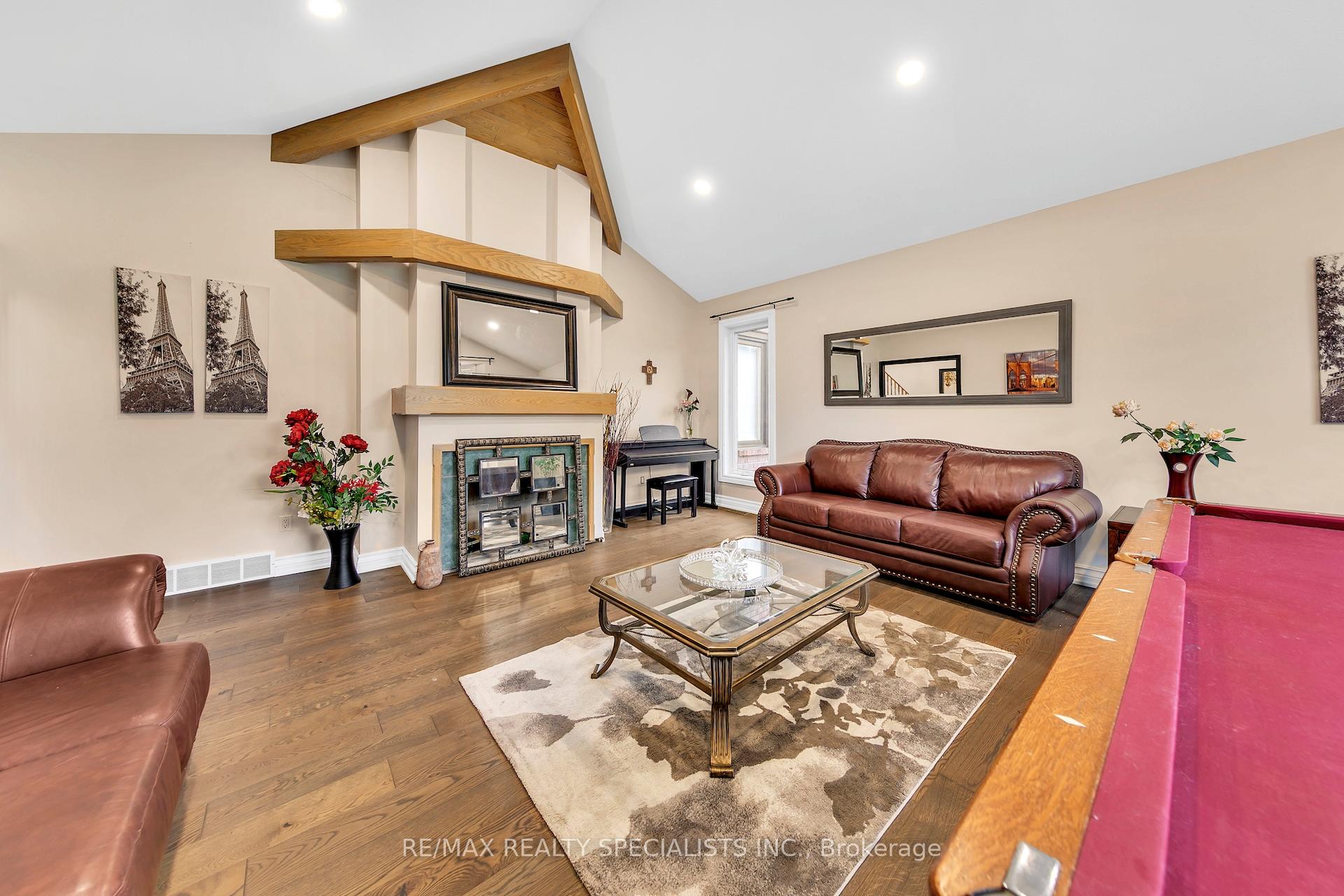 Photo 10 of 6399 Chelsea Road, Burlington, Rural Burlington — HOMEH