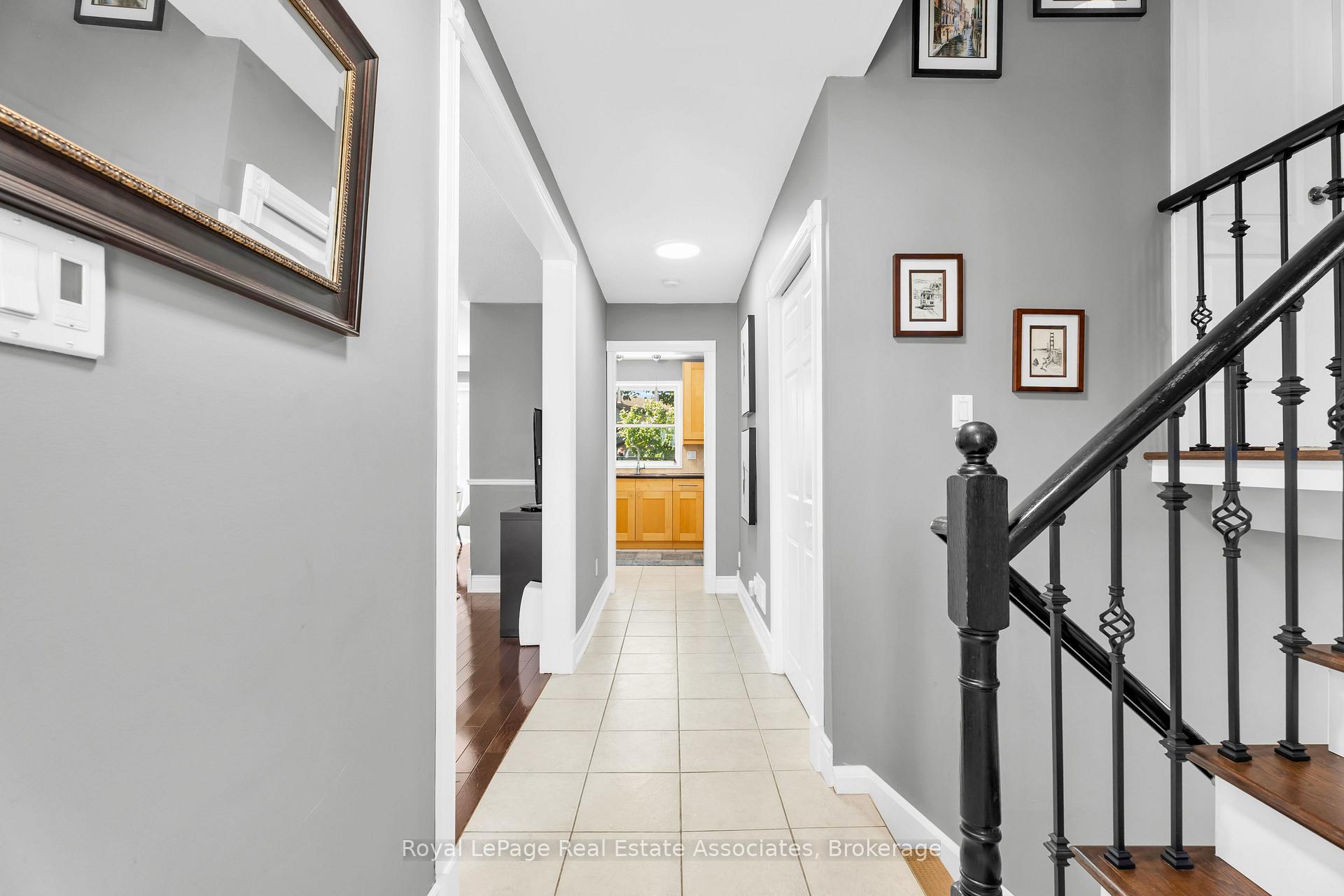Photo 5 of 233 Elmore Drive, Halton Hills, Acton — HOMEH