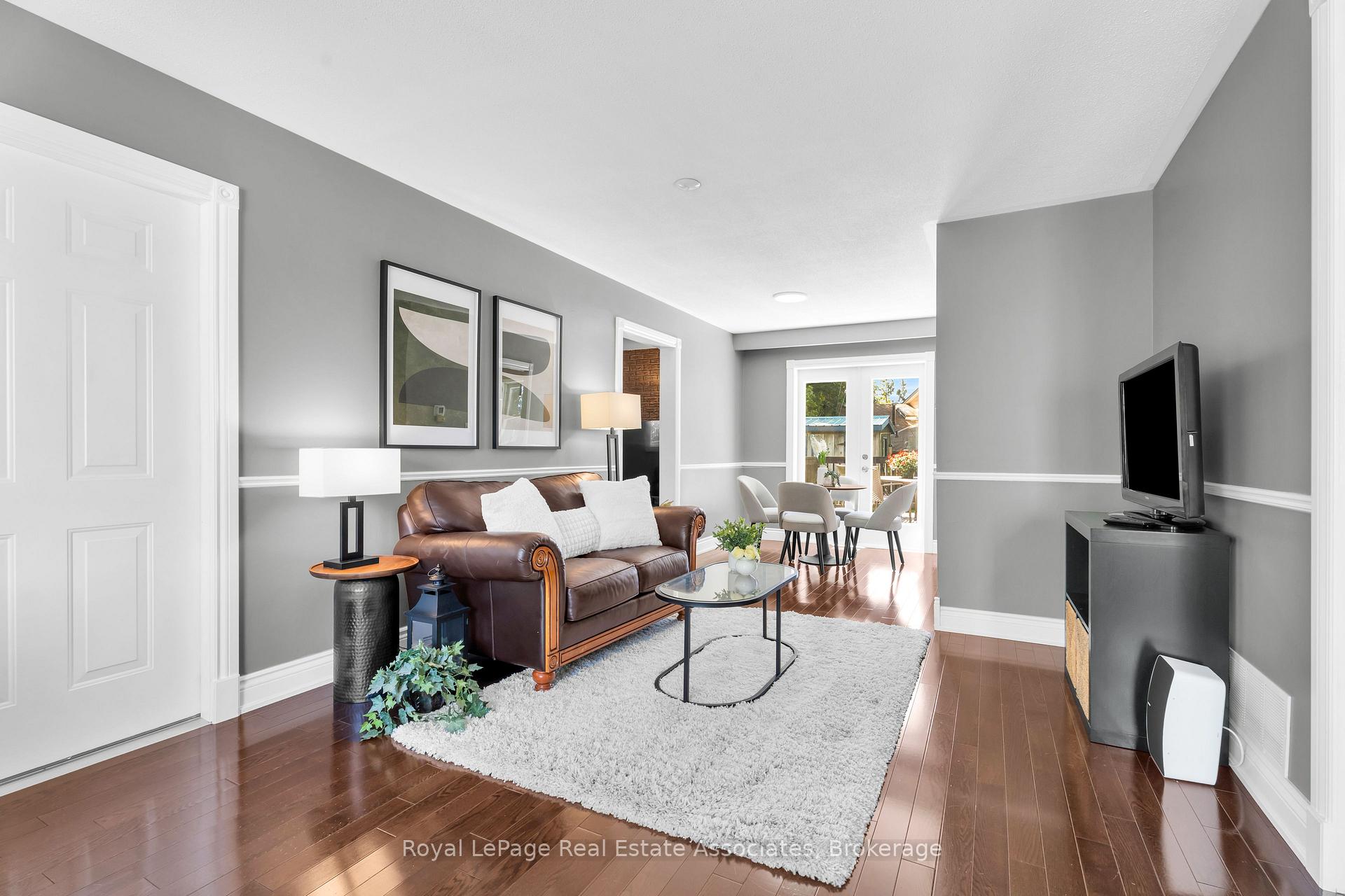 Photo 6 of 233 Elmore Drive, Halton Hills, Acton — HOMEH