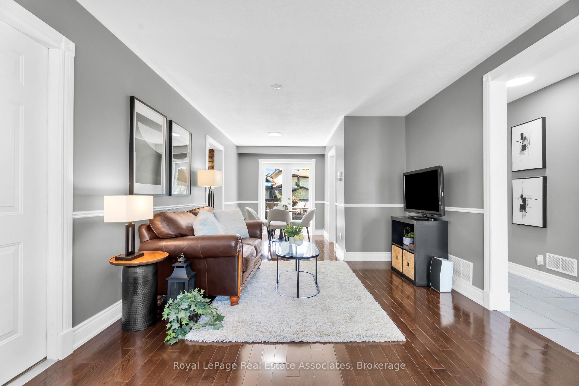 Photo 7 of 233 Elmore Drive, Halton Hills, Acton — HOMEH