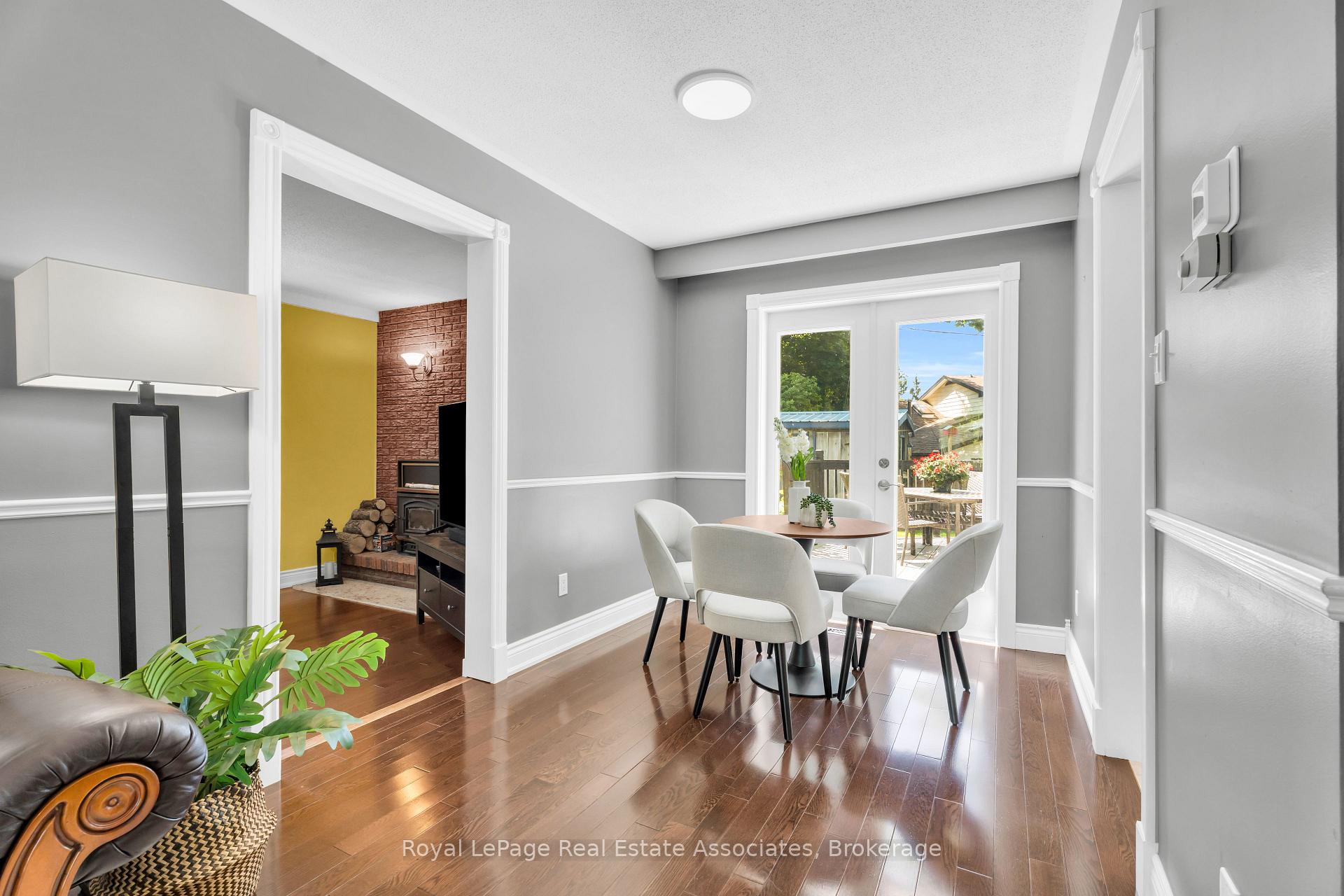Photo 9 of 233 Elmore Drive, Halton Hills, Acton — HOMEH