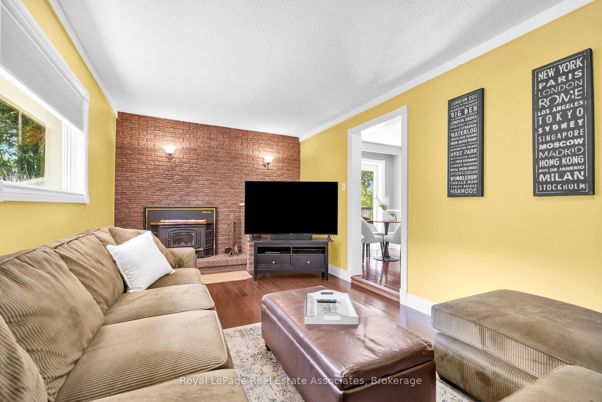 Photo 11 of 233 Elmore Drive, Halton Hills, Acton — HOMEH