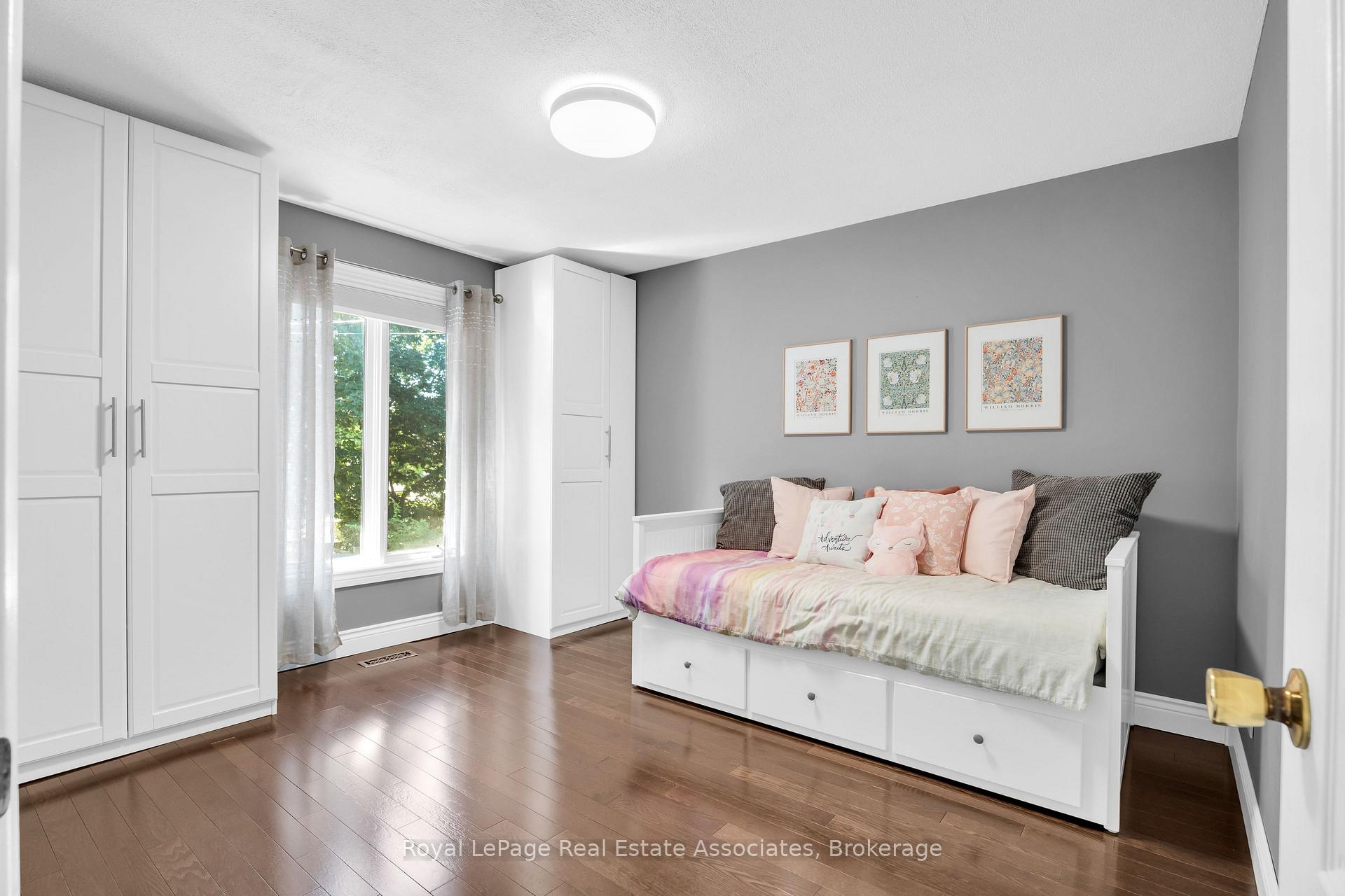 Photo 22 of 233 Elmore Drive, Halton Hills, Acton — HOMEH