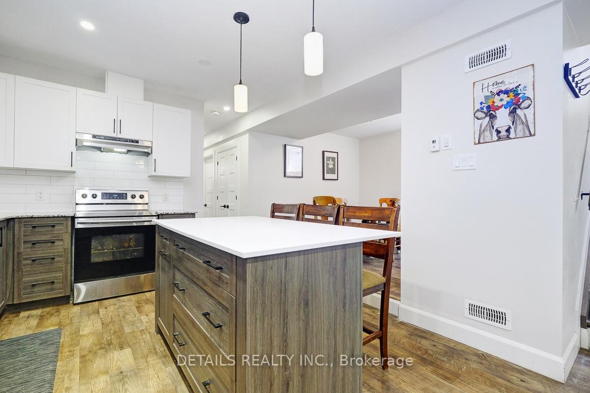 Photo 5 of 2565 Page Road, Ottawa, Chapel Hill South - Orleans Village — HOMEH