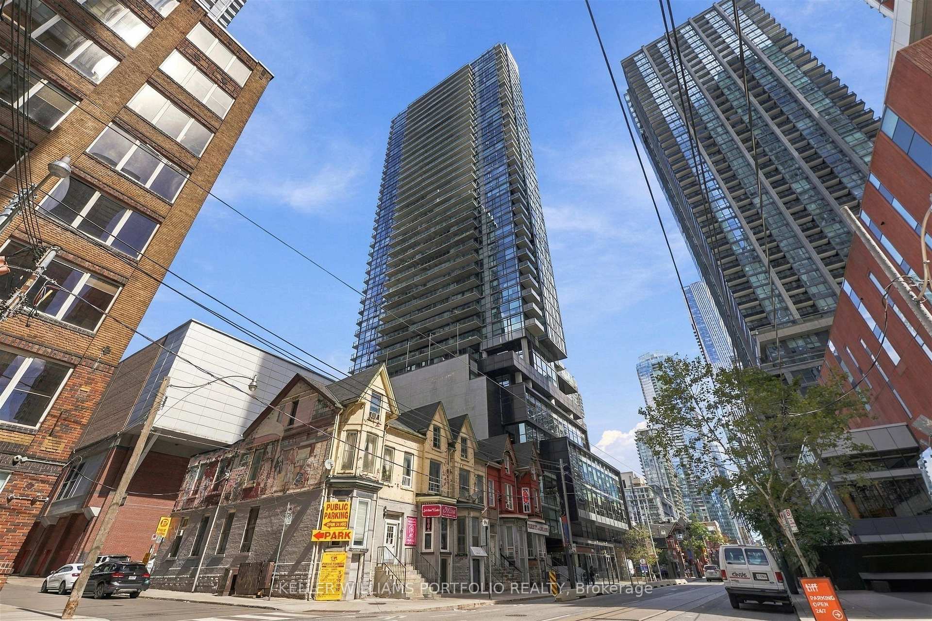 Photo of Unit 3001, 290 Adelaide Street