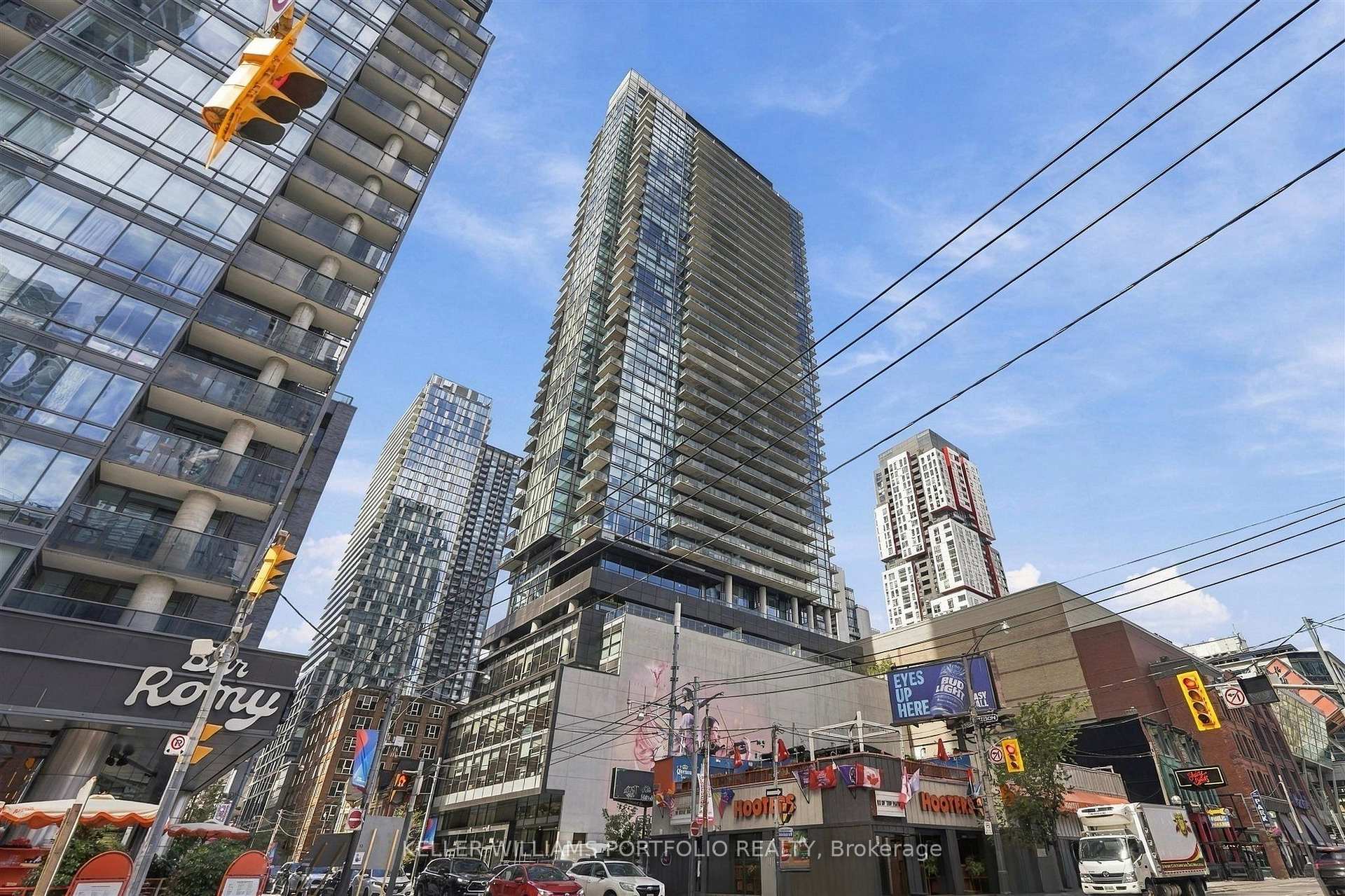 Photo 2 of Unit 3001, 290 Adelaide Street, Toronto, Waterfront Communities — HOMEH