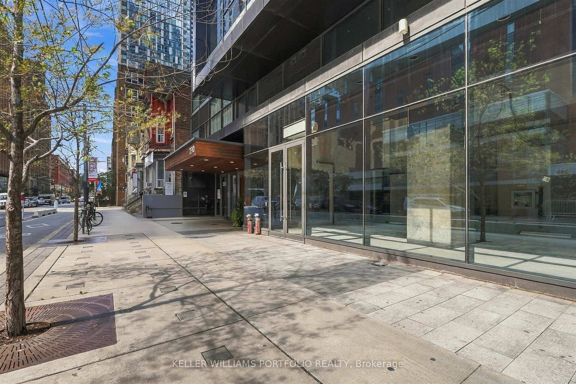 Photo 4 of Unit 3001, 290 Adelaide Street, Toronto, Waterfront Communities — HOMEH