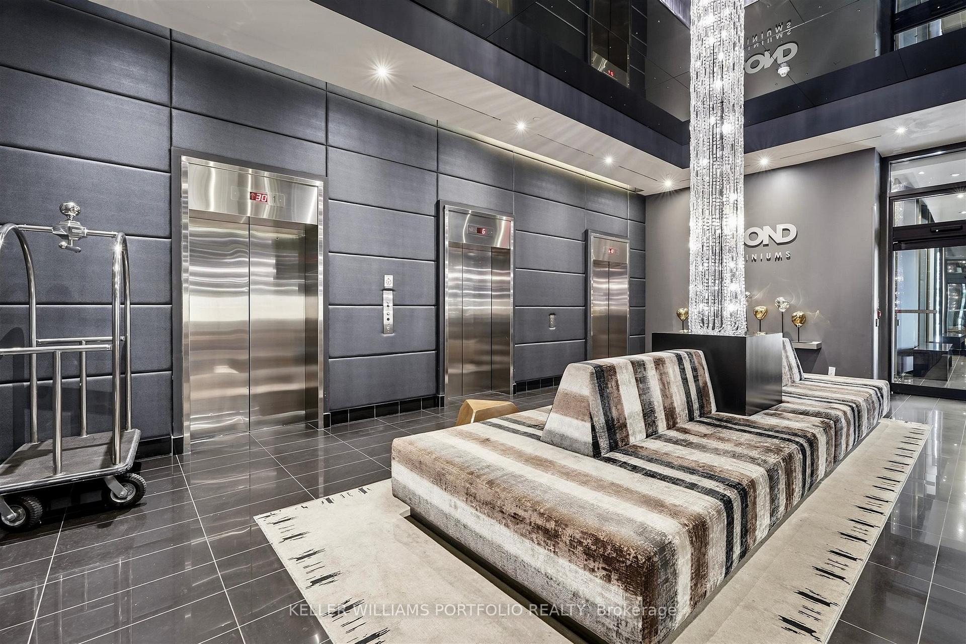 Photo 7 of Unit 3001, 290 Adelaide Street, Toronto, Waterfront Communities — HOMEH