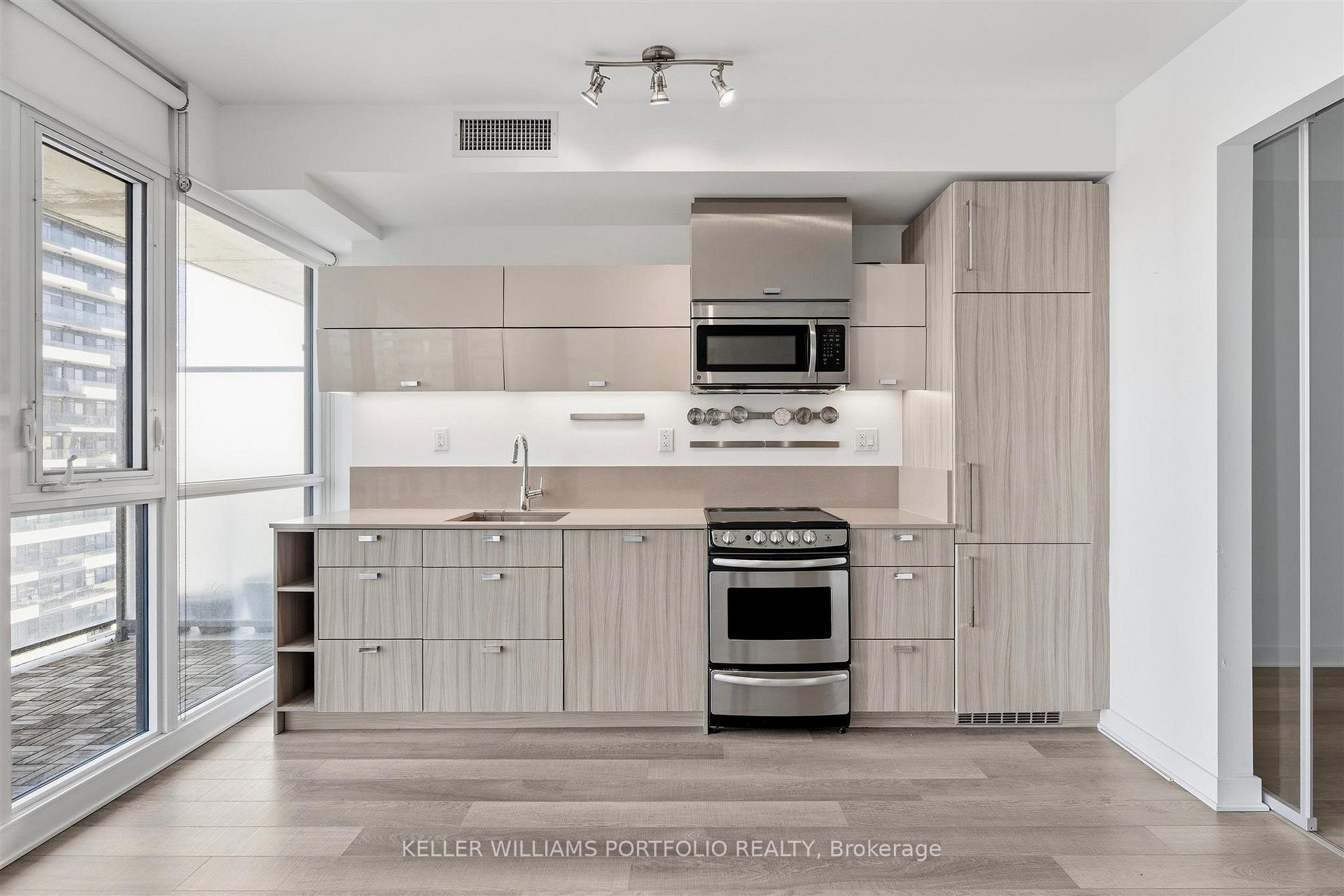 Photo 13 of Unit 3001, 290 Adelaide Street, Toronto, Waterfront Communities — HOMEH