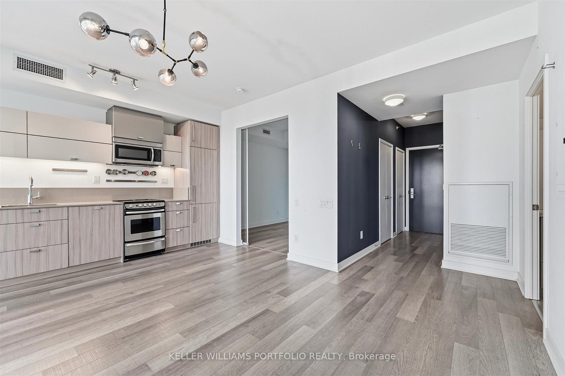Photo 18 of Unit 3001, 290 Adelaide Street, Toronto, Waterfront Communities — HOMEH