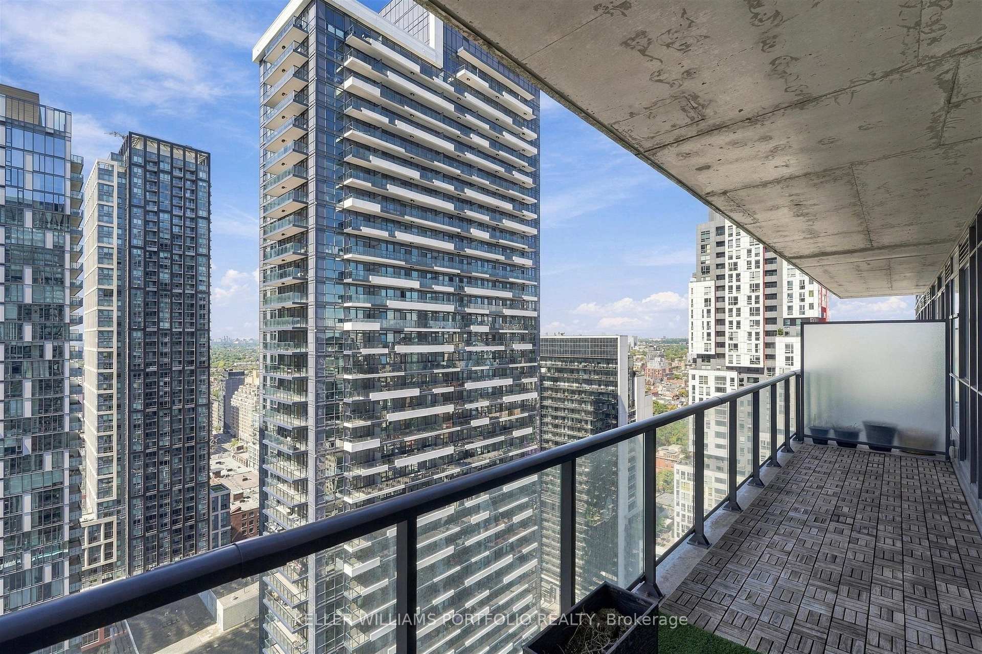 Photo 30 of Unit 3001, 290 Adelaide Street, Toronto, Waterfront Communities — HOMEH