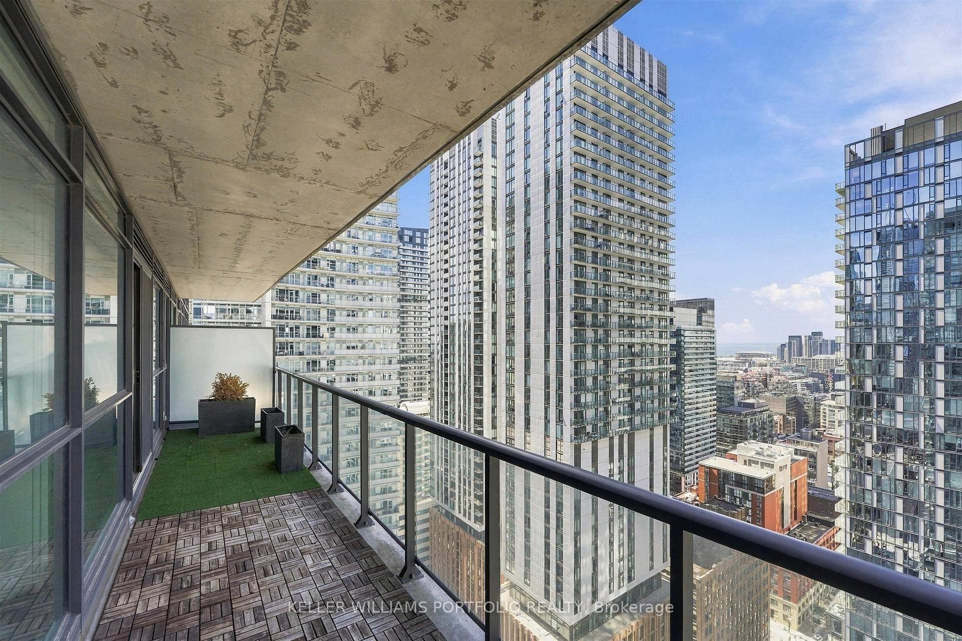 Photo 31 of Unit 3001, 290 Adelaide Street, Toronto, Waterfront Communities — HOMEH