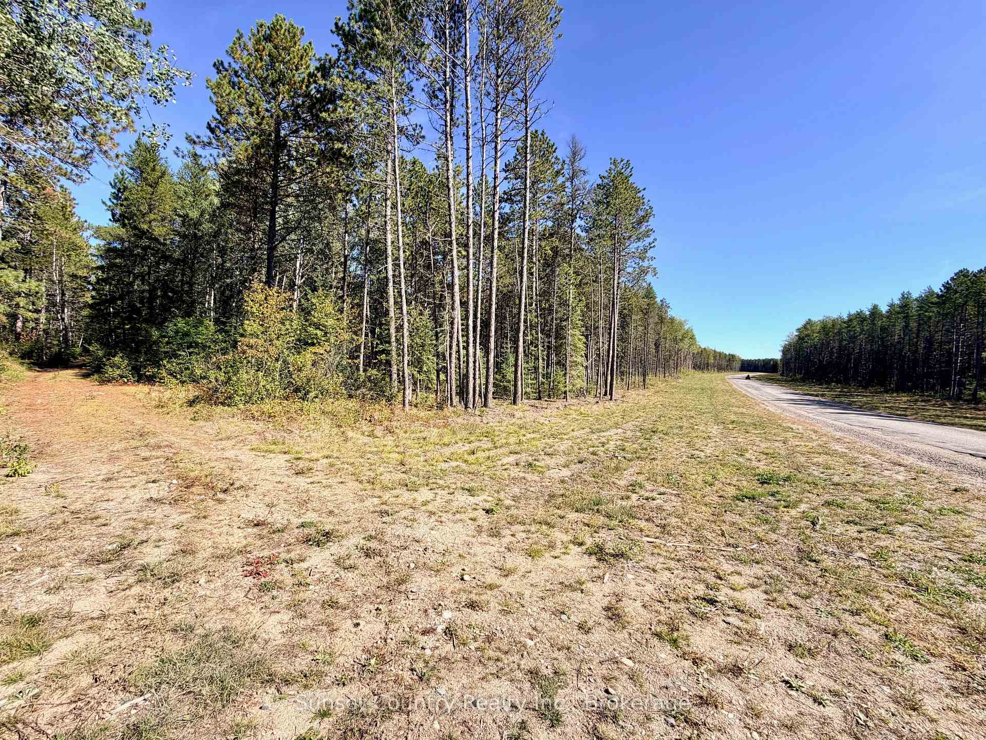 Photo 7 of Wall Street W, Kenora Remote Area, Oxdrift — HOMEH